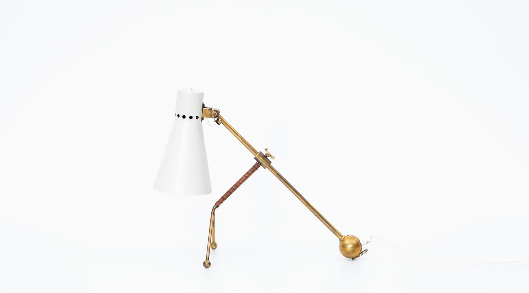1950s White Metal Shade and Brass Table Lamp by Tapio Wirkkala For Sale 2
