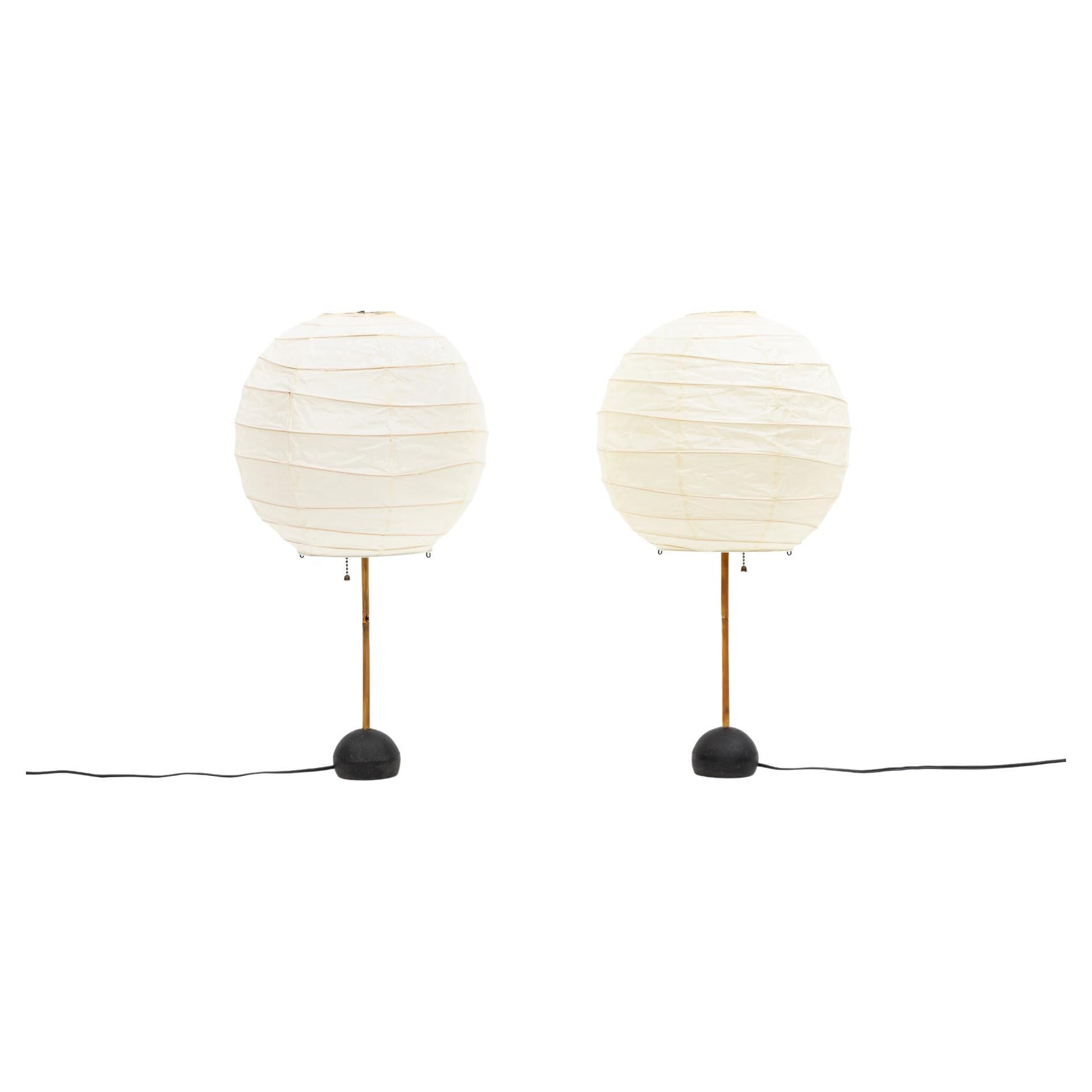 1950s White Sculptural Matching Pair of Table Lamp by Isamu Noguchi 'a' For Sale