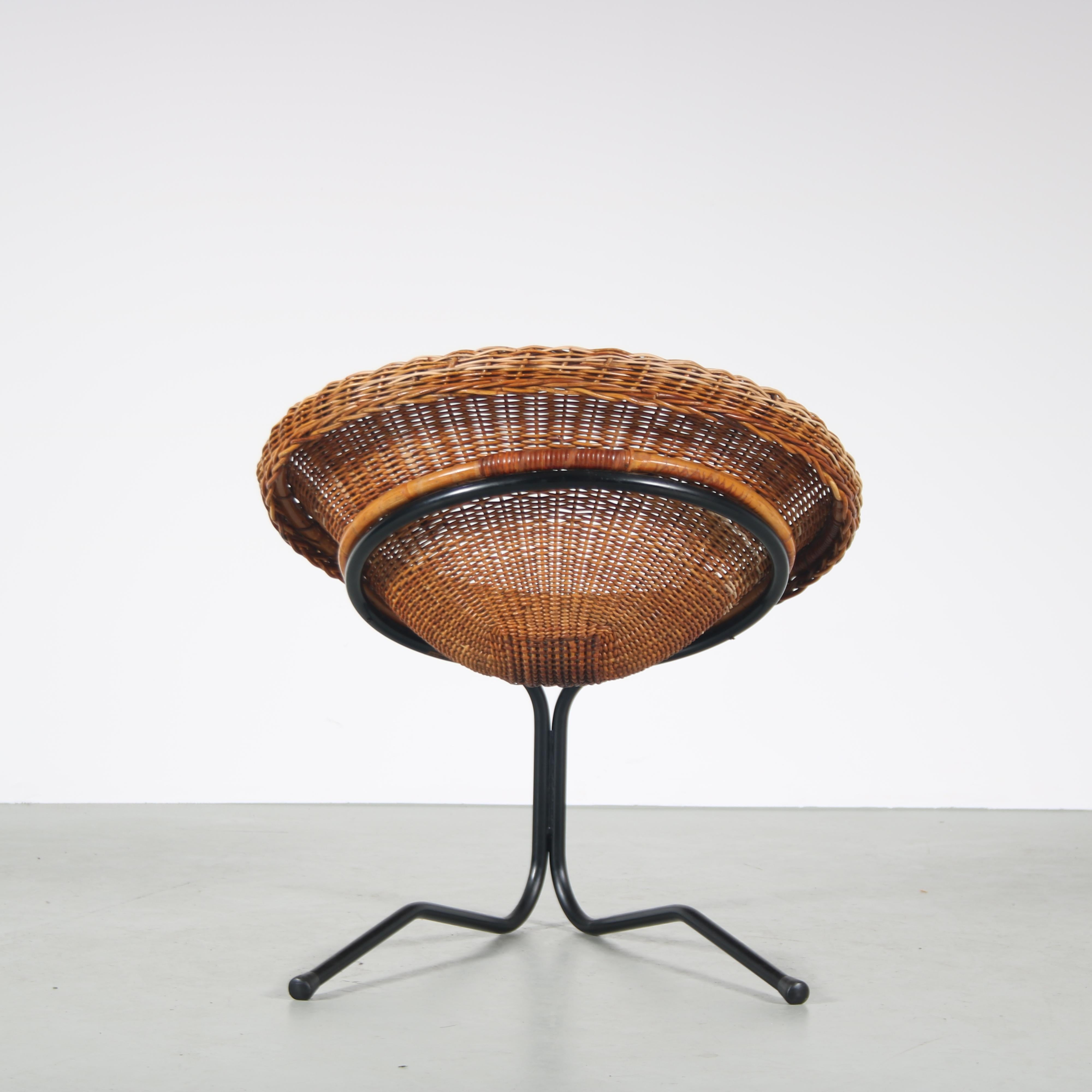 Mid-20th Century 1950s Wicker chair by A. Bueno de Mesquita for Rohé, Netherlands