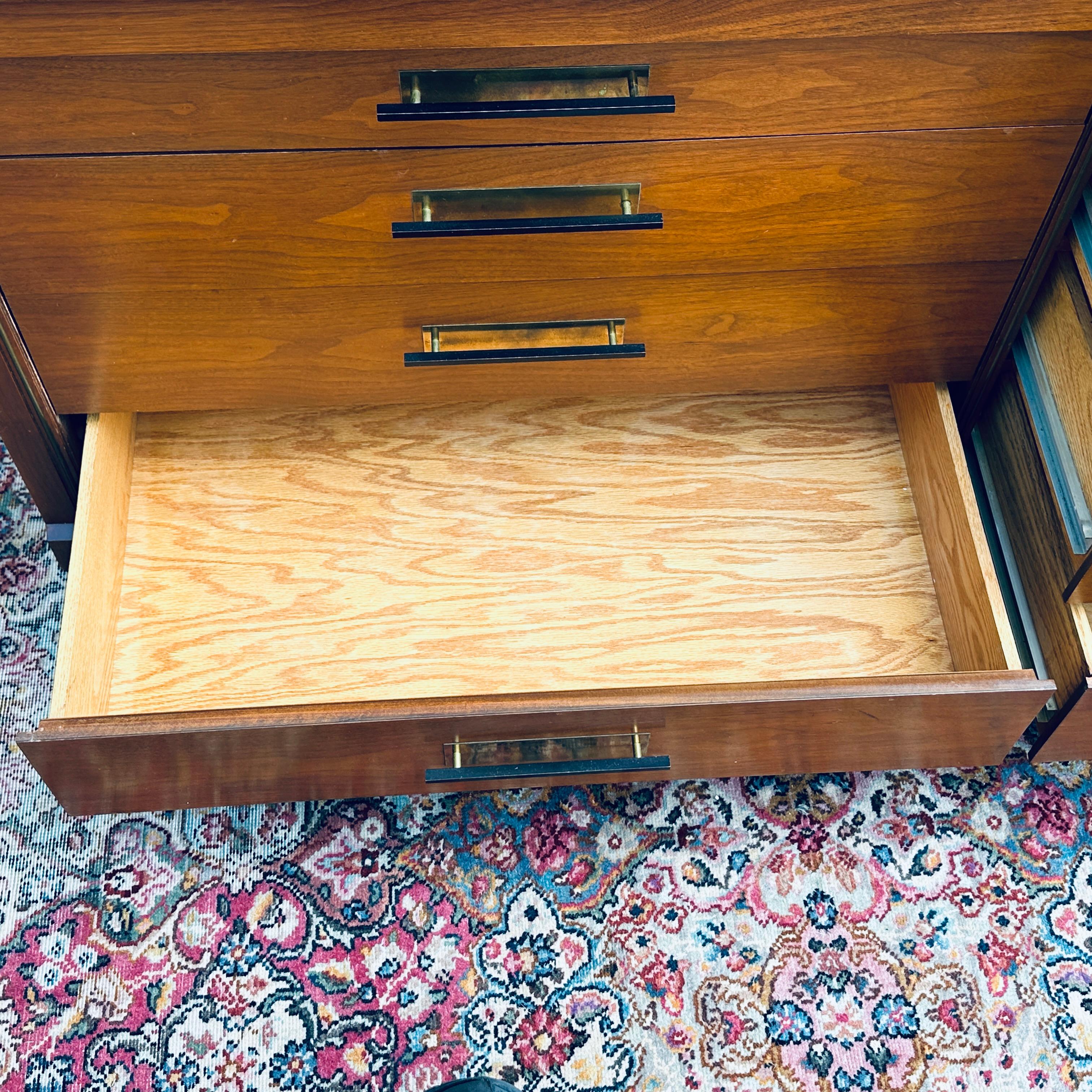 1950's Widdicomb Mid-Century Modern Mahogany & Brass Credenza or Lowboy Dresser For Sale 15