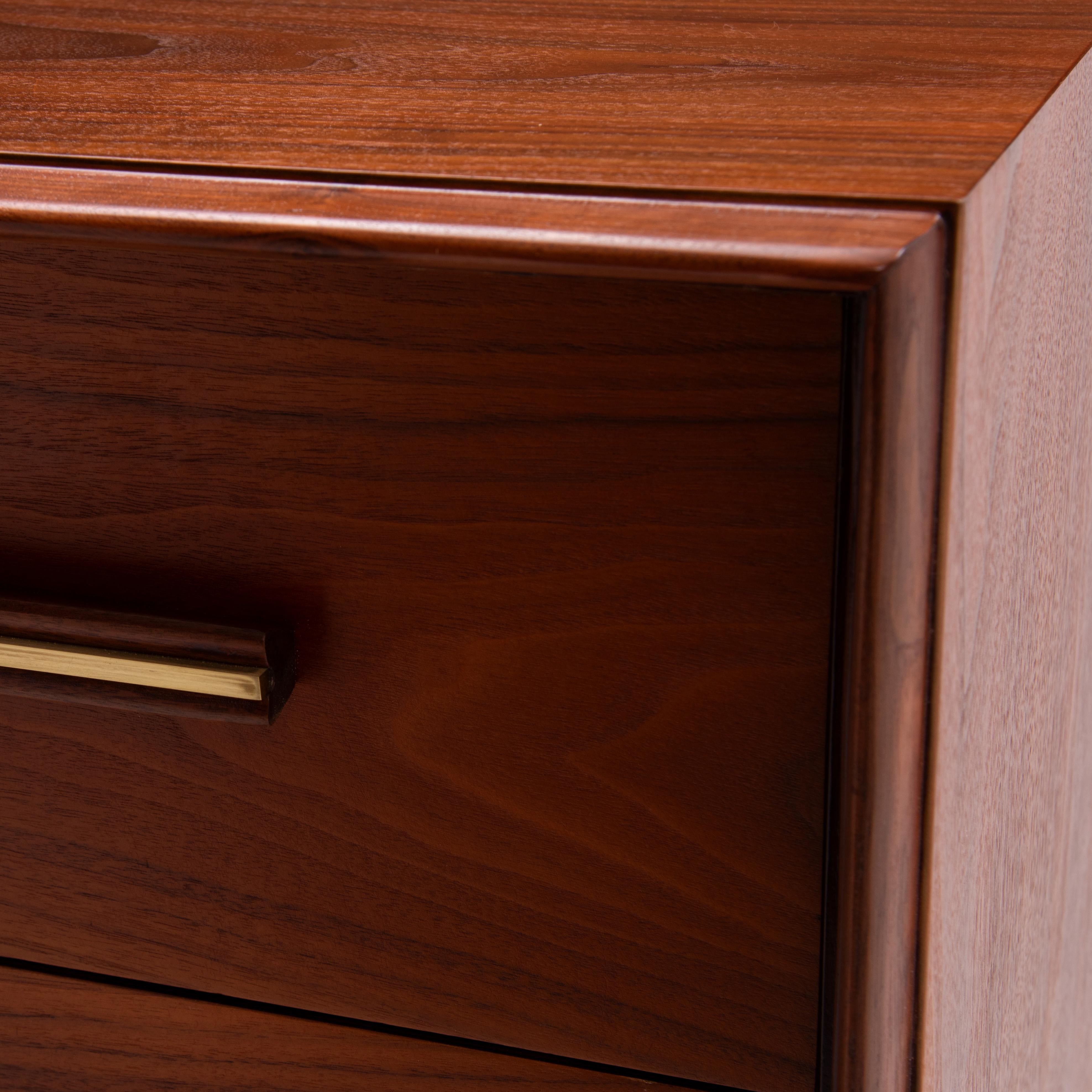 1950s Widdicomb Walnut Dresser T.H. Robsjohn Gibbings en venta 5