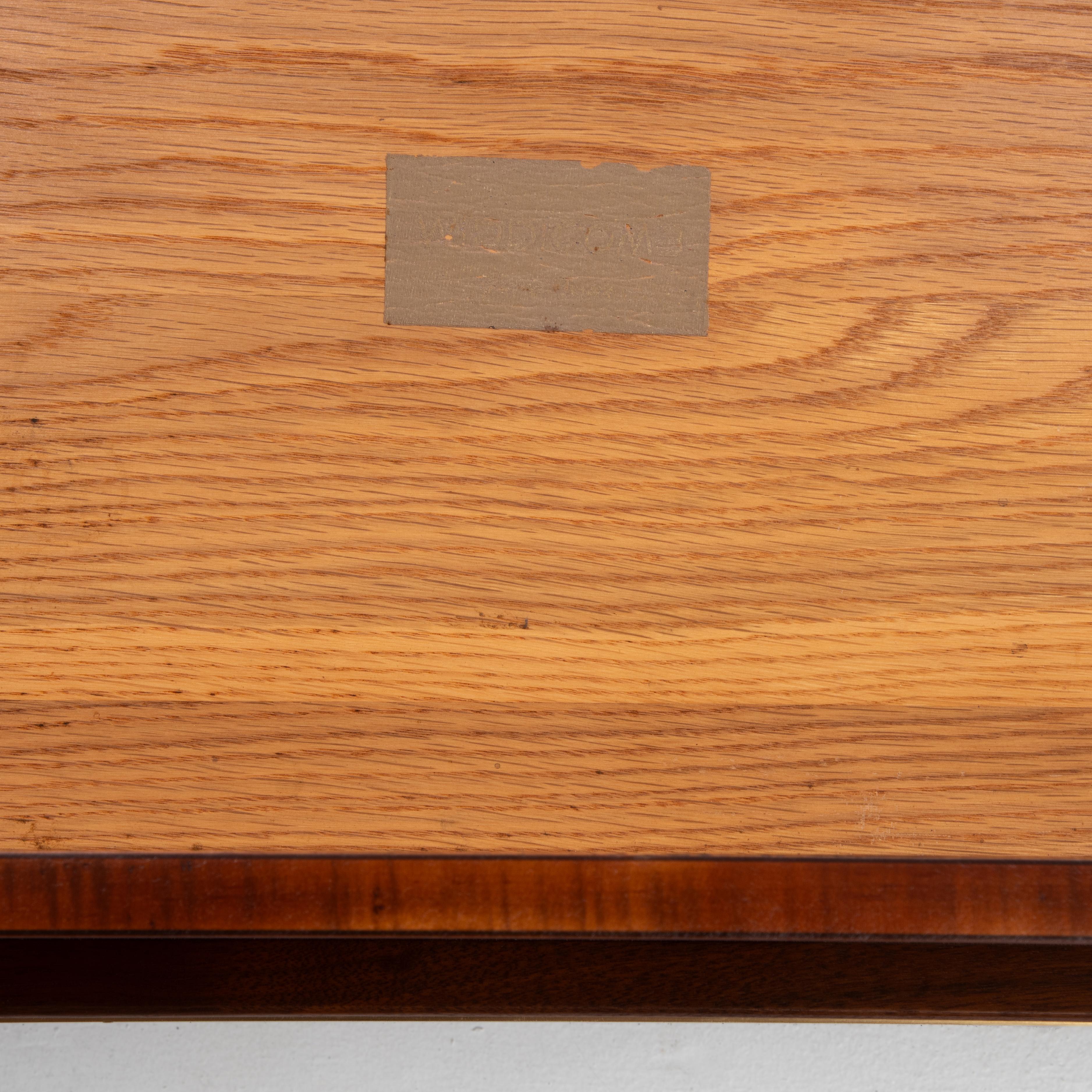1950s Widdicomb Walnut Dresser T.H. Robsjohn Gibbings en venta 9