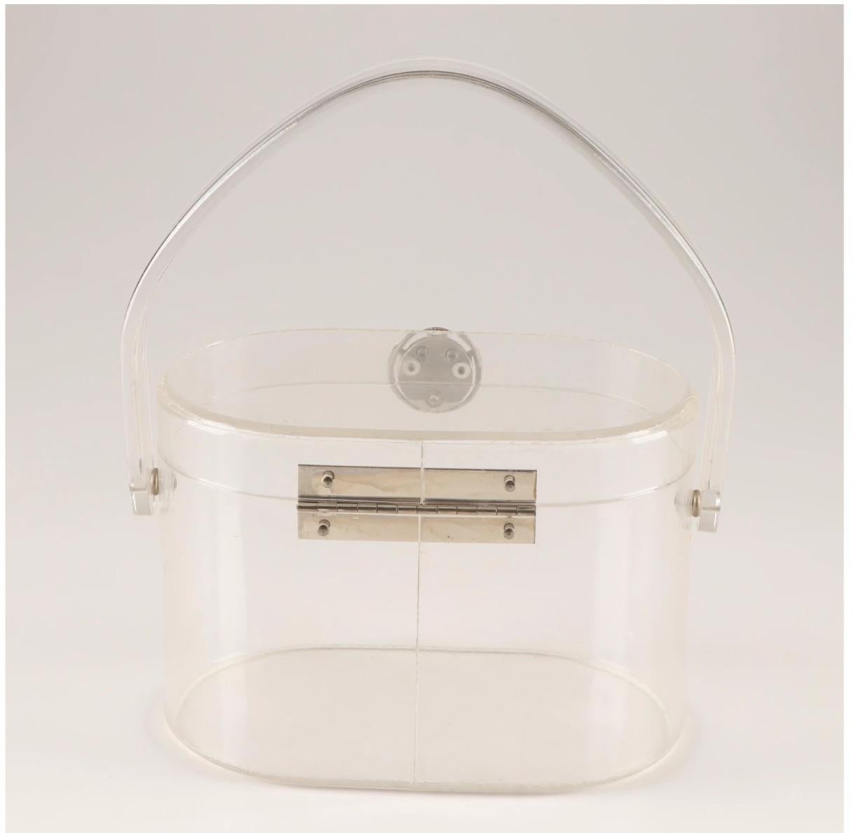 1950s Wilardy Clear Lucite Silver Hinged Box Handbag In Good Condition For Sale In West Palm Beach, FL