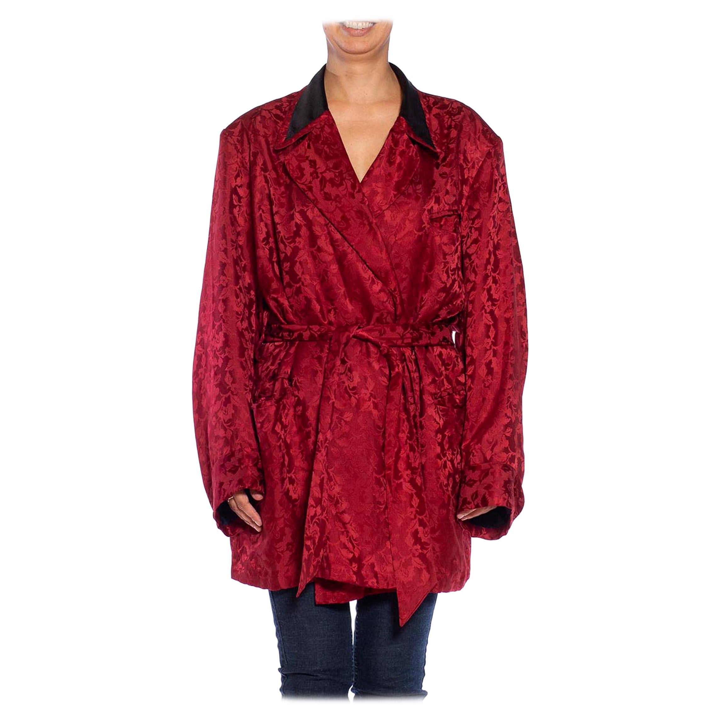 Robe de chambre en jacquard de soie bleu marine et vin des années 1950