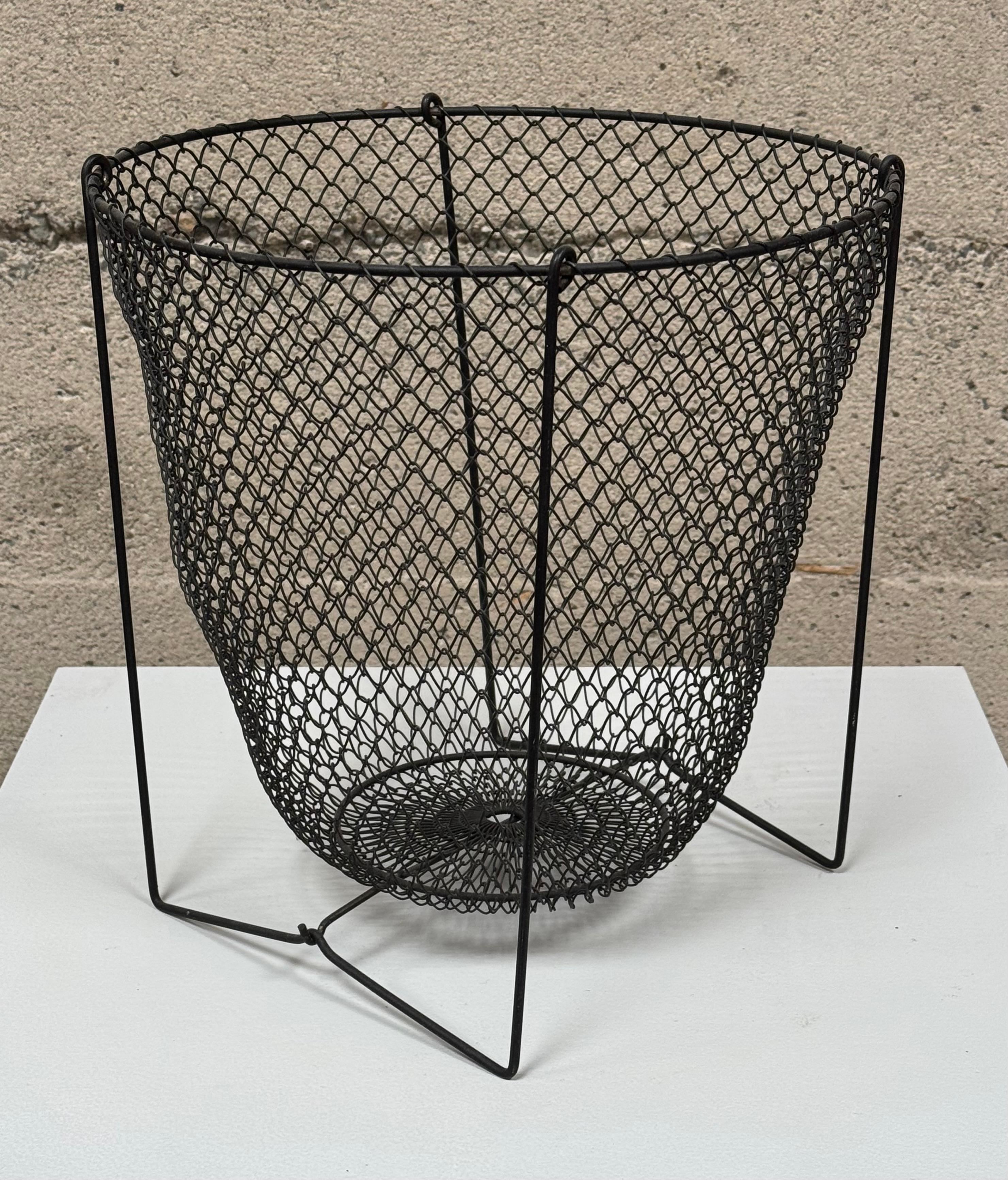 Hand-Crafted 1950s Wire Mesh Collapsable Waste Paper Basket For Sale