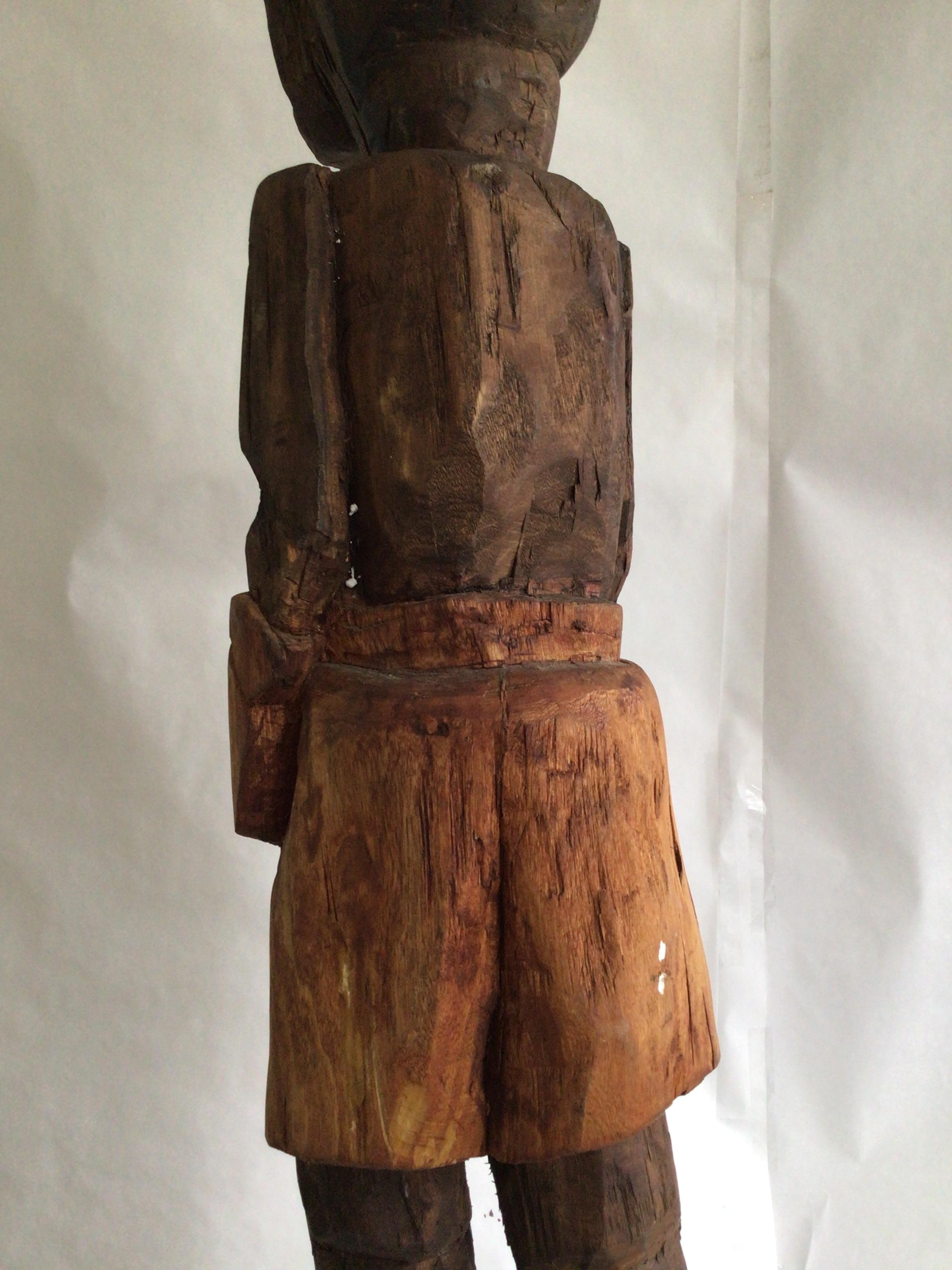 Sculpture en bois de Boxer des années 1950 en vente 5