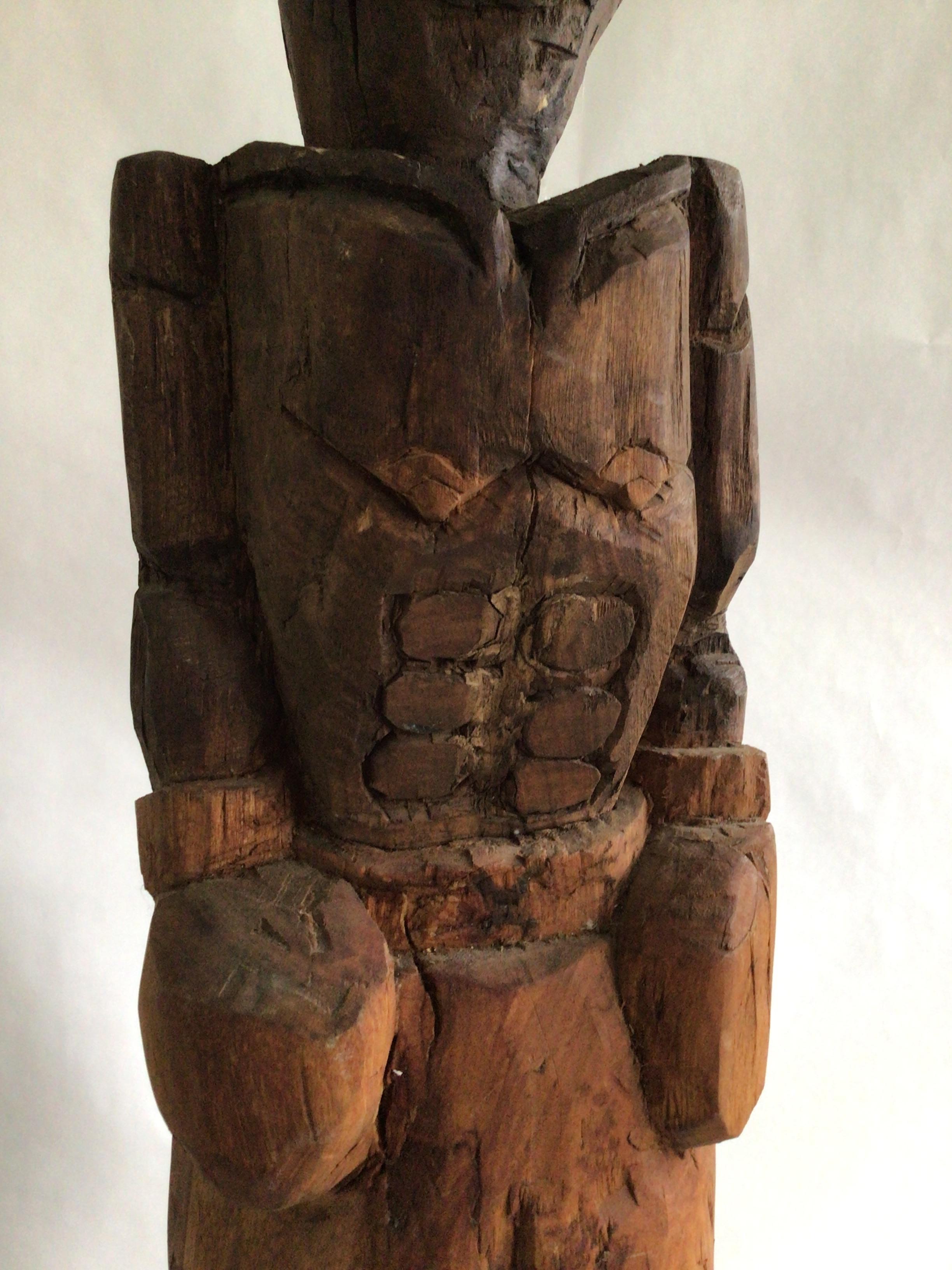 Sculpture en bois de Boxer des années 1950 en vente 2