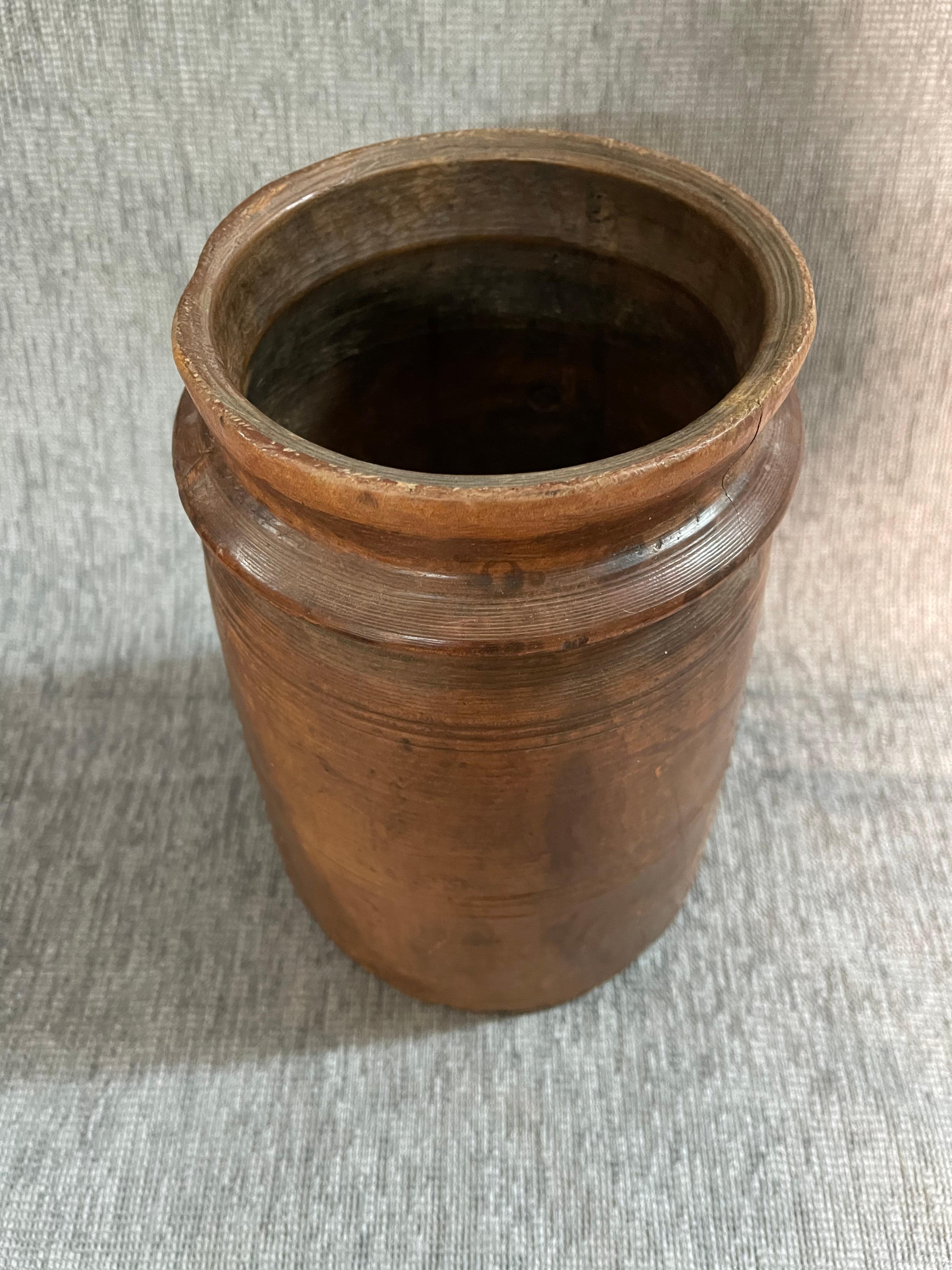 XX secolo 1950s  Wood Himachal Pot in vendita