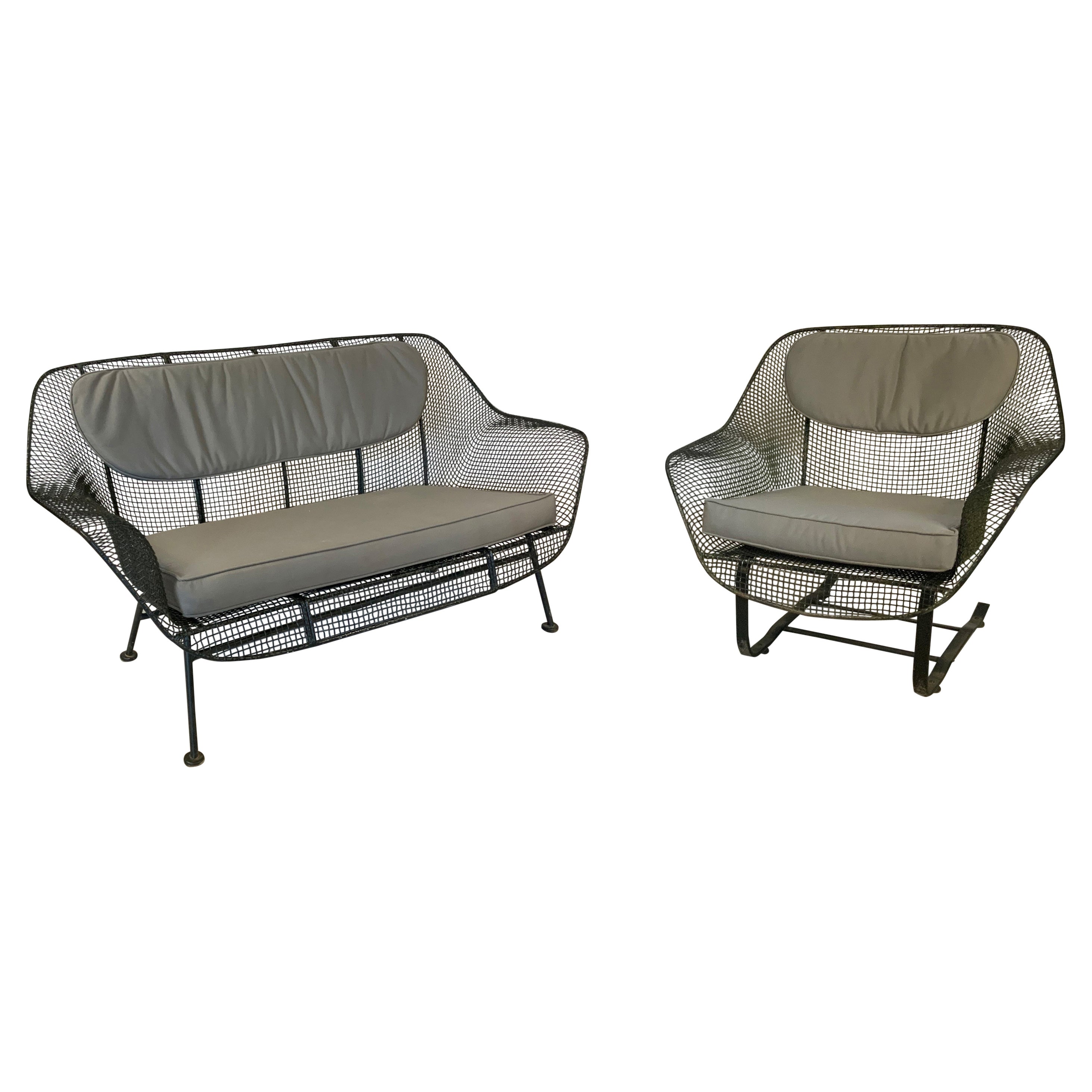 1950s Woodard Sculptura Settee 
Lounge Chair For Sale