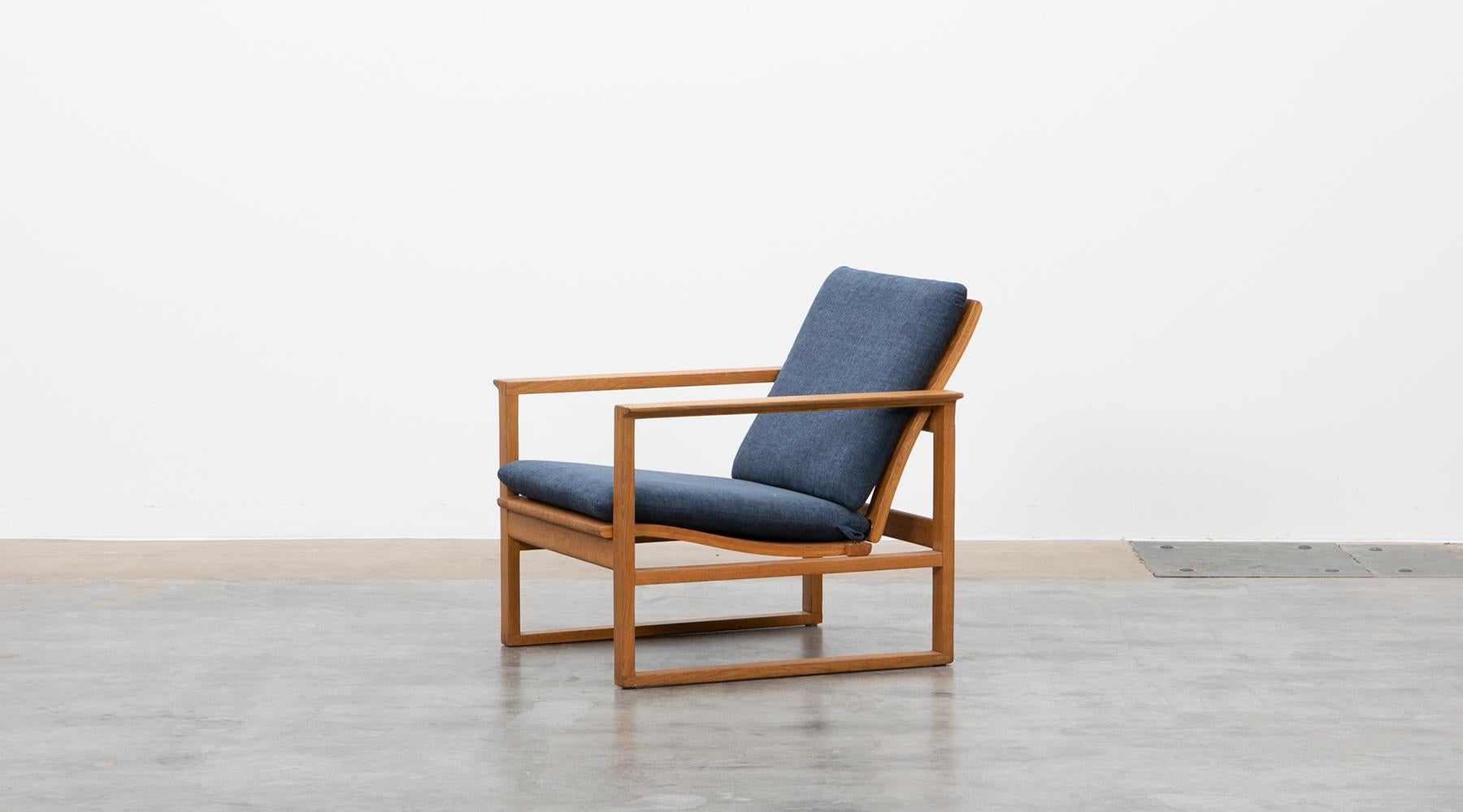 1950s Wooden Oak Pair of Børge Mogensen Lounge Chairs, New Upholstery In Excellent Condition In Frankfurt, Hessen, DE