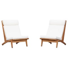 1950s Wooden Oak Set of Lounge Chairs by Hans Wegner