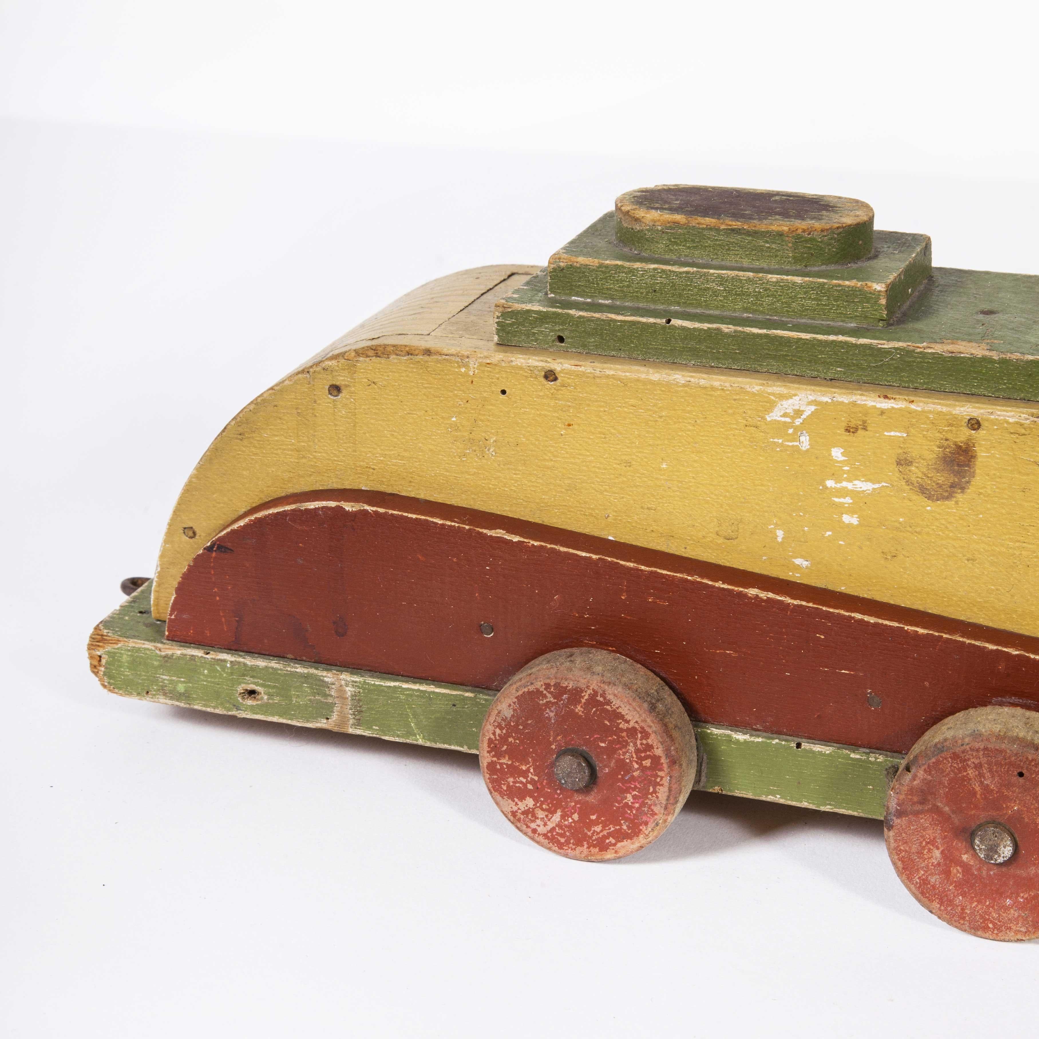 Train de jouets en bois des années 1950 Bon état - En vente à Hook, Hampshire