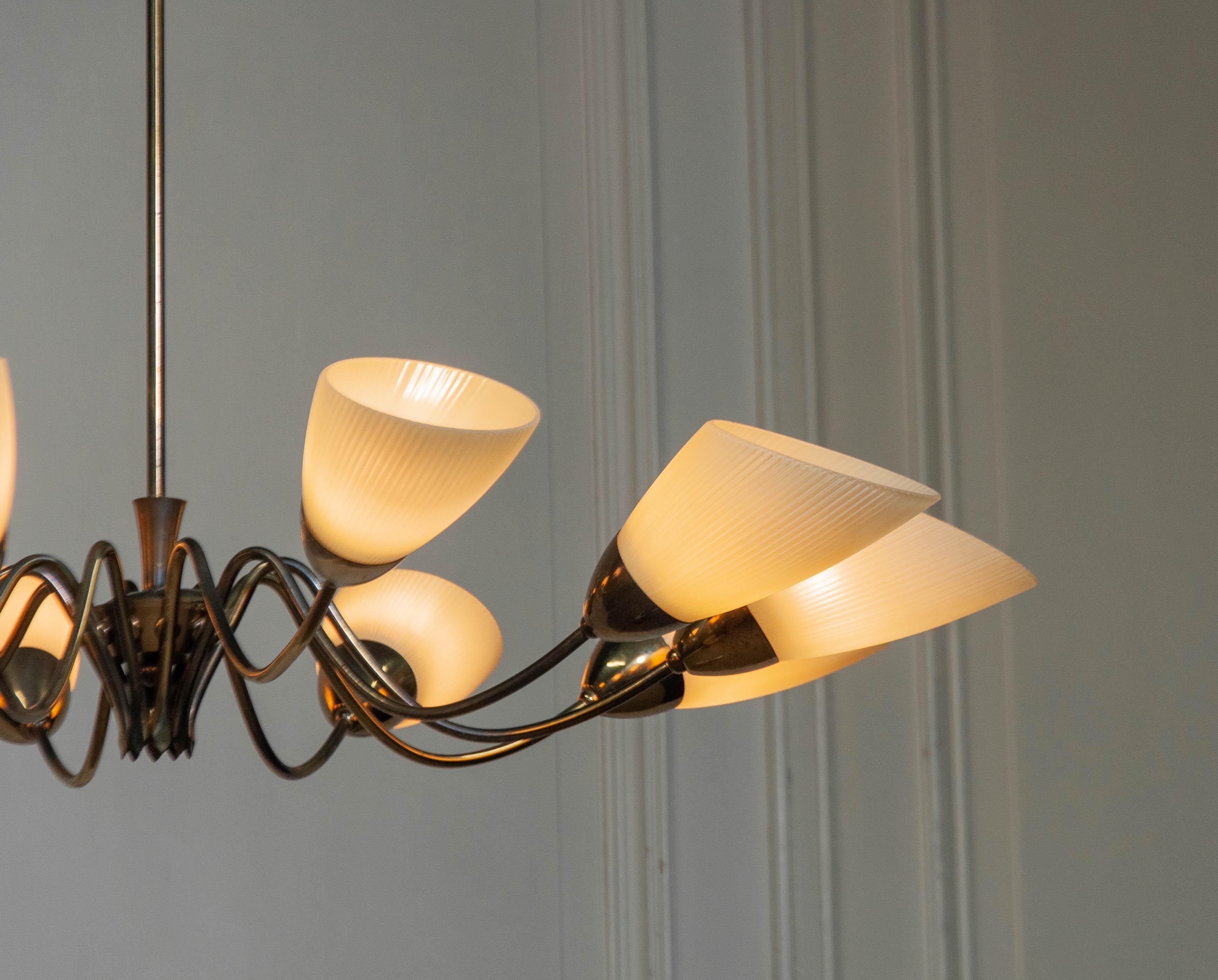 1950s XL Sputnik Chandelier in Brass Attributed to Angelo Lelii for Arredoluce For Sale 2