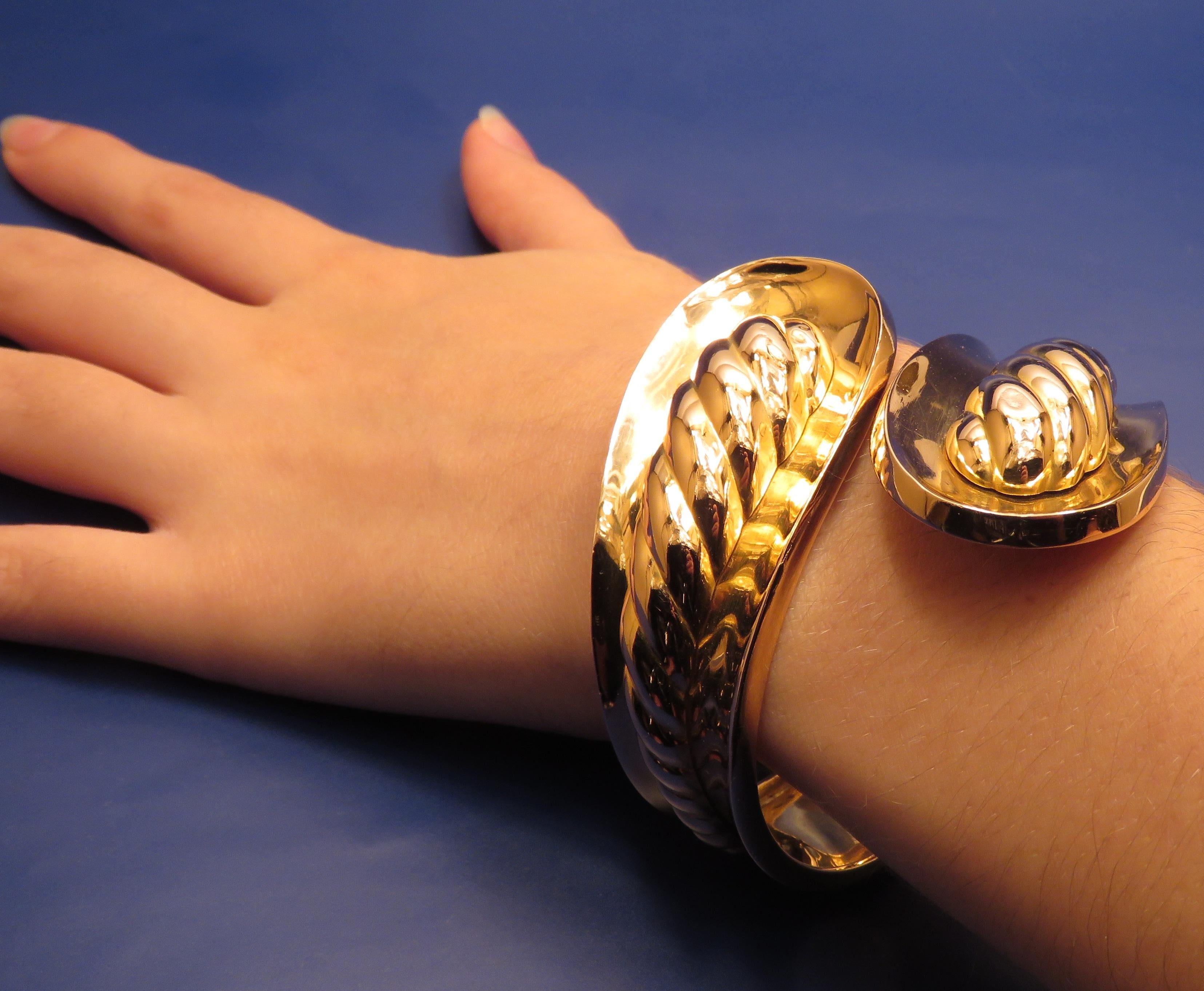 1950s Yellow Gold Bypass Bracelet Vintage In Excellent Condition In Milano, IT