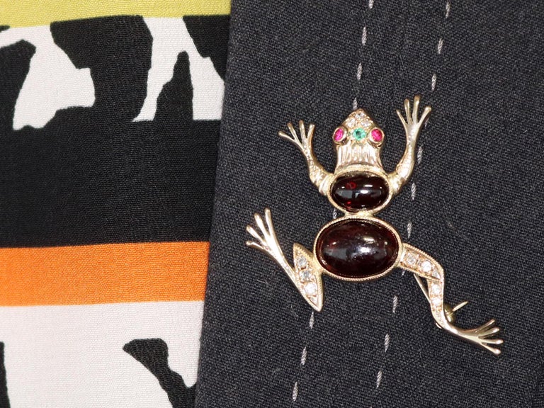1950s Yellow Gold Cabochon Cut Frog Brooch with Emerald Ruby Garnet and Diamond For Sale 3