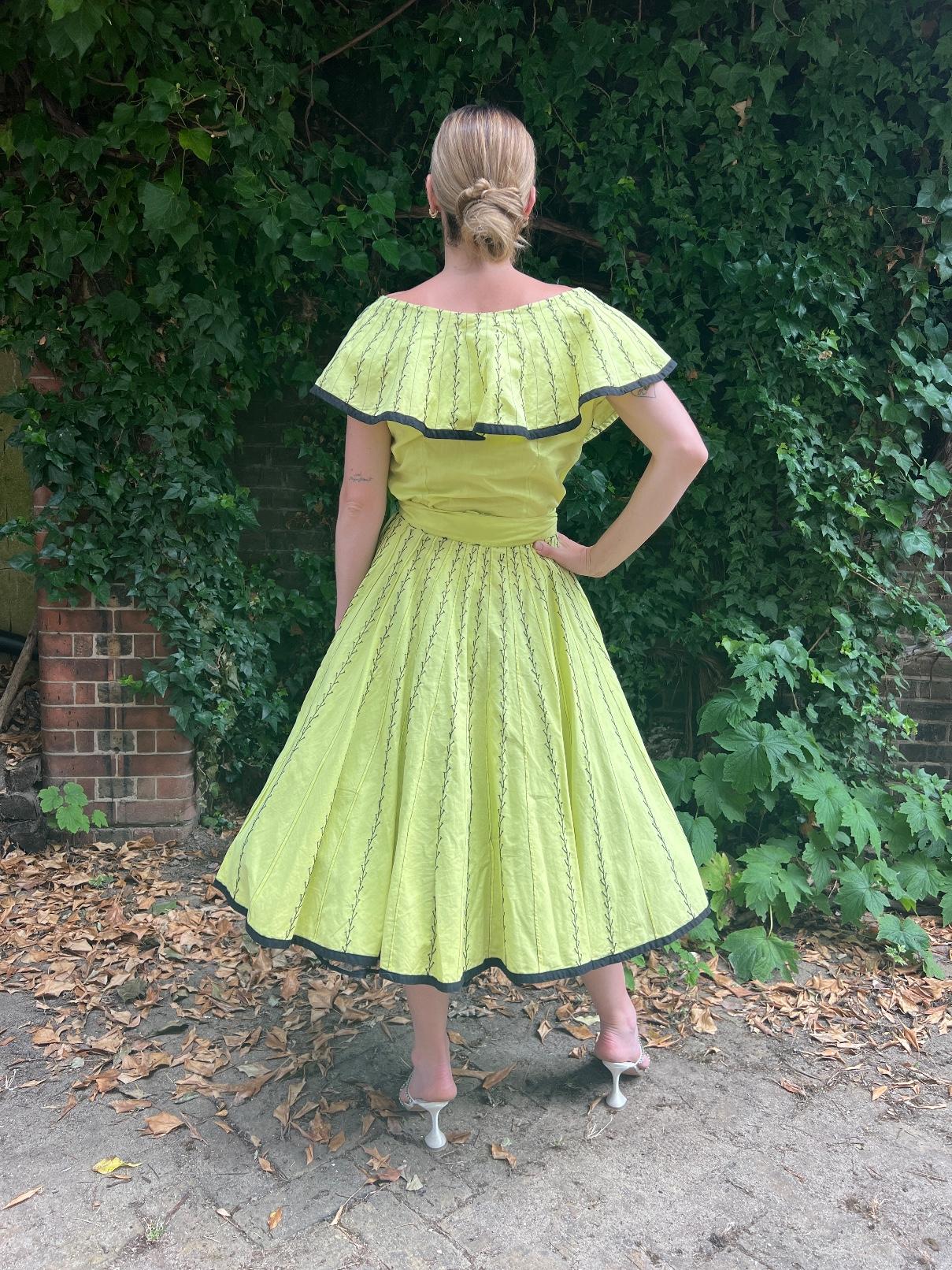 1950s Yellow Mexican Ensemble with Black Embroidery For Sale 6
