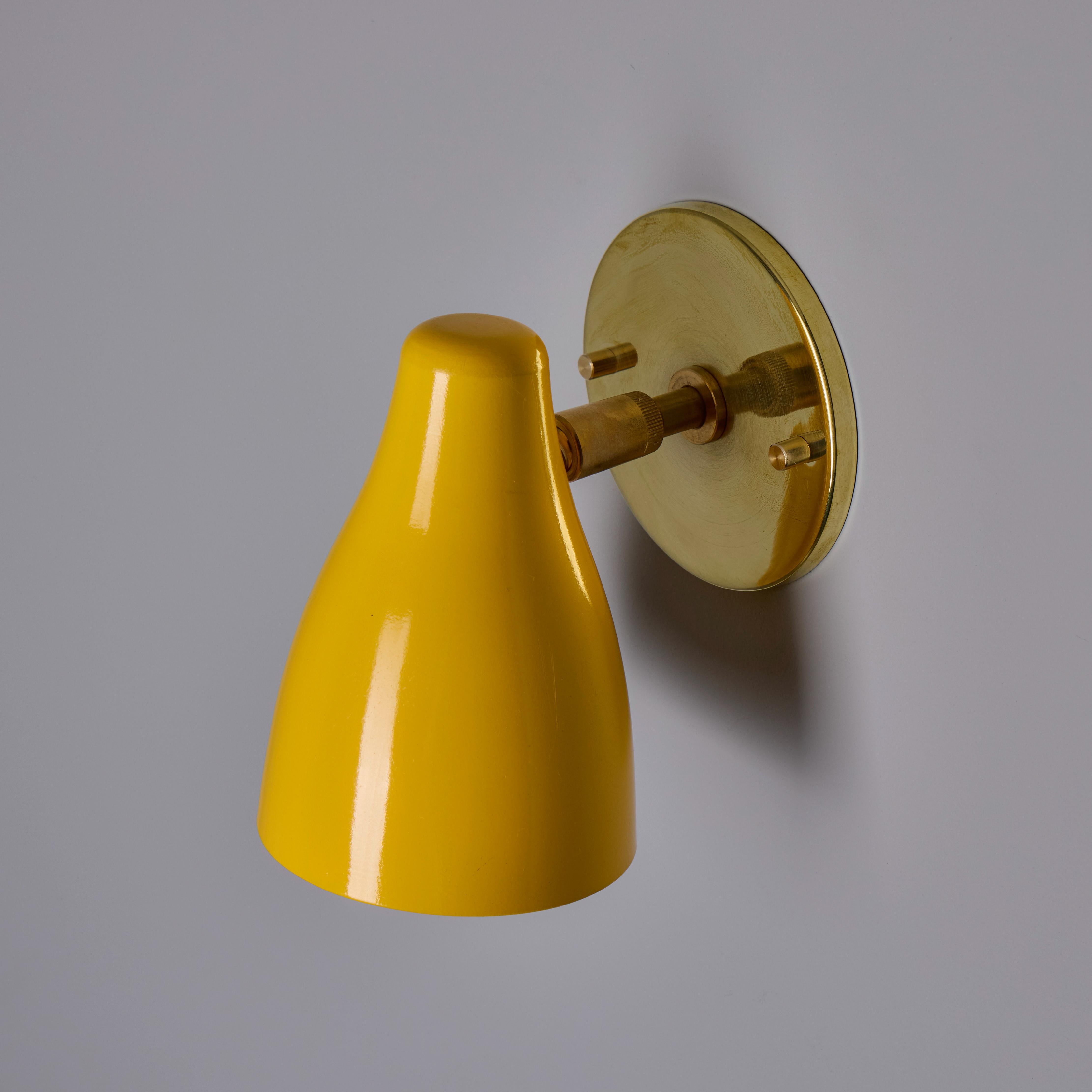 1950s Yellow Painted Metal & Brass Wall Lamp Attributed to Stilnovo For Sale 10