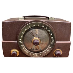 1950s Zenith Brown Bakelite Portable Radio Nonworking