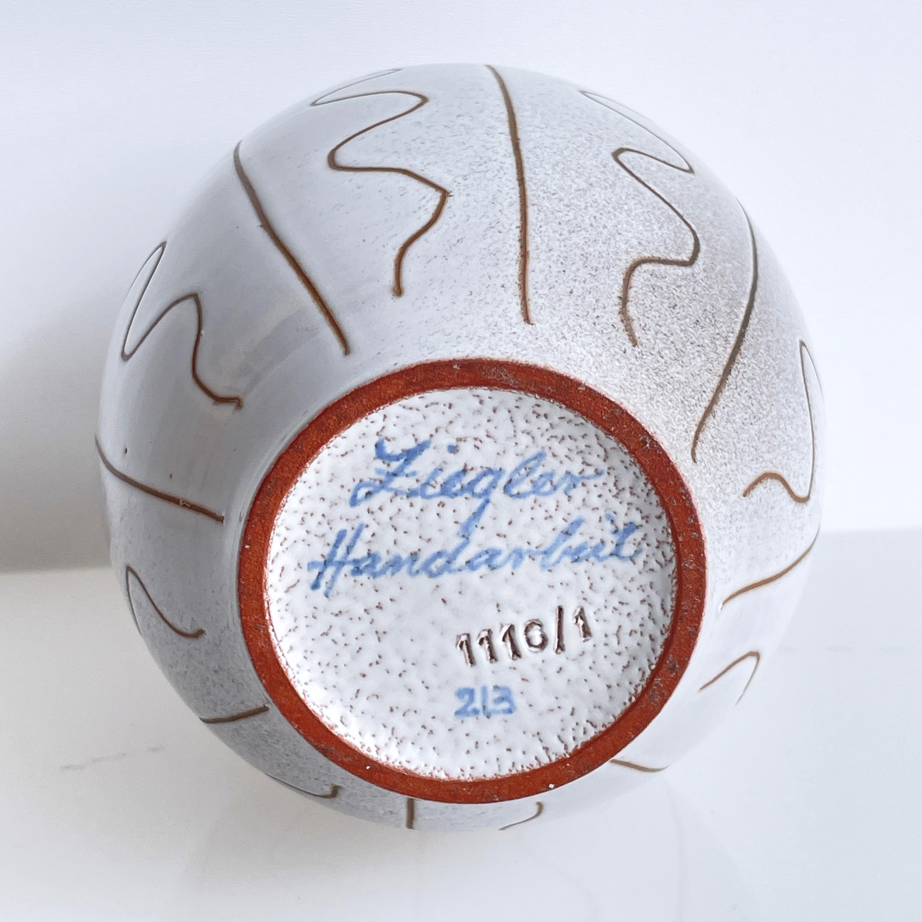 1950's Gustav Spörri Vase No. 1110/1 - Ziegler Schaffhausen 3