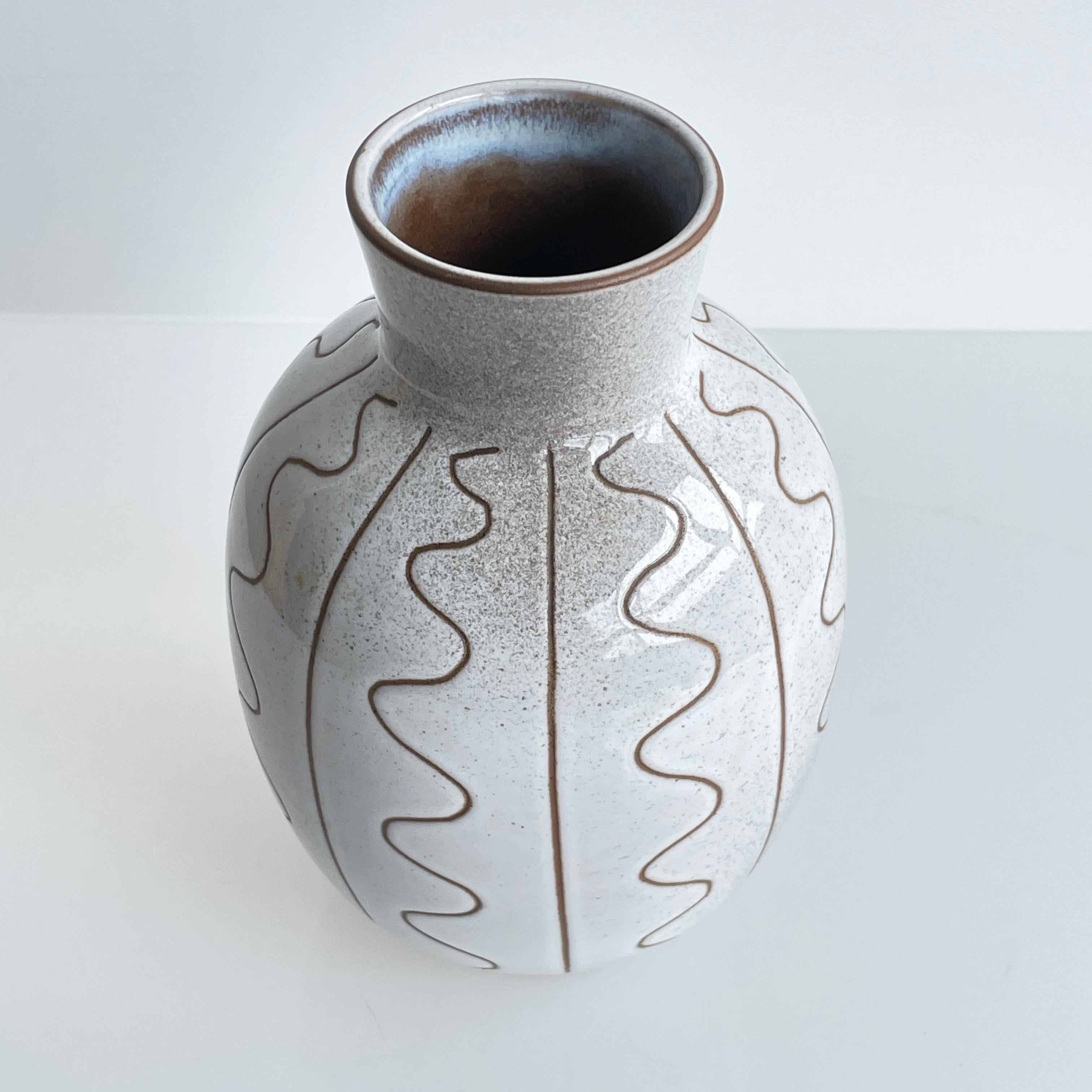 1950's Gustav Spörri Vase No. 1110/1 - Ziegler Schaffhausen In Good Condition In Bern, CH