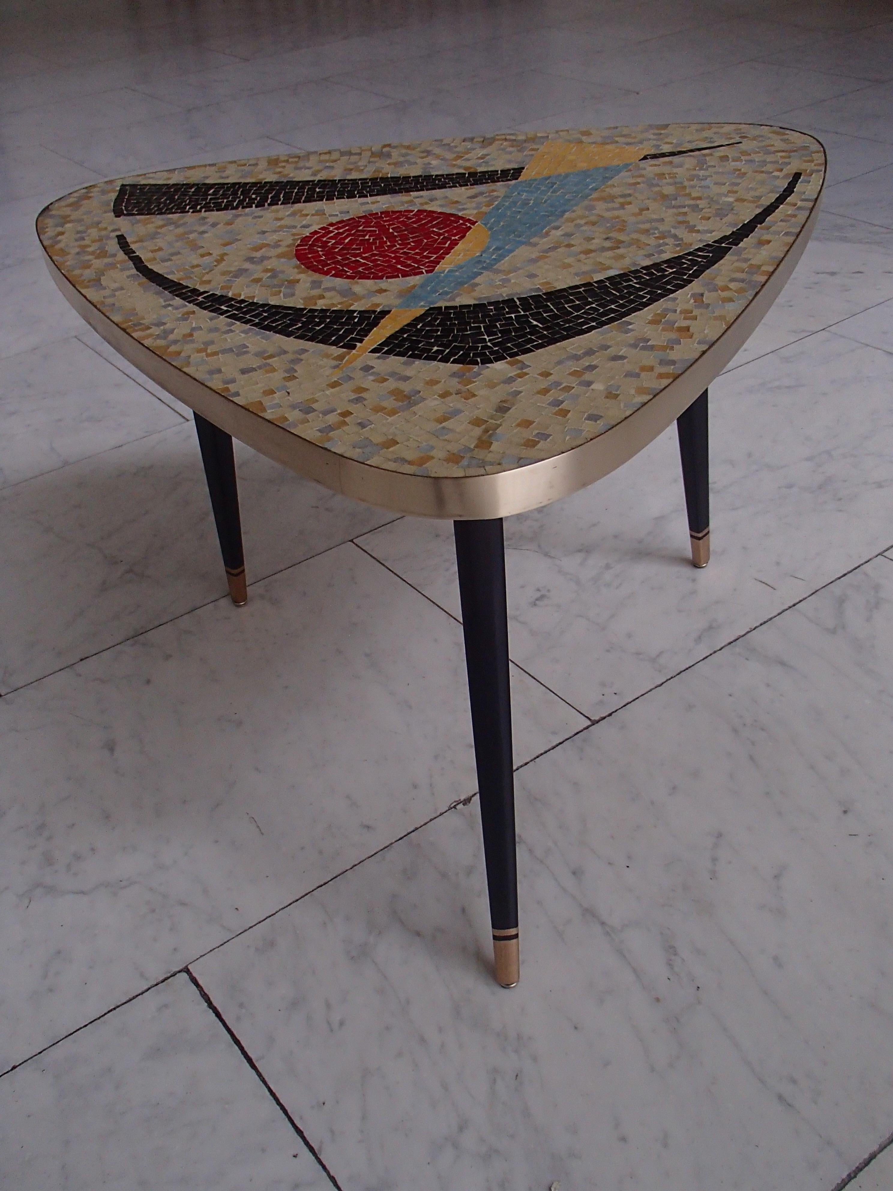 1950thies Triangular Mosaic Table on 3 Streamline Black and Gold Painted Legs For Sale 3