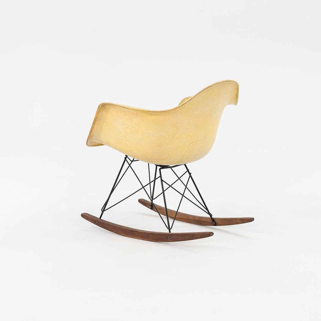 Steel 1951 Herman Miller Eames RAR Fiberglass Rocking Chair w/ Rope Edge & Zenith Tags For Sale