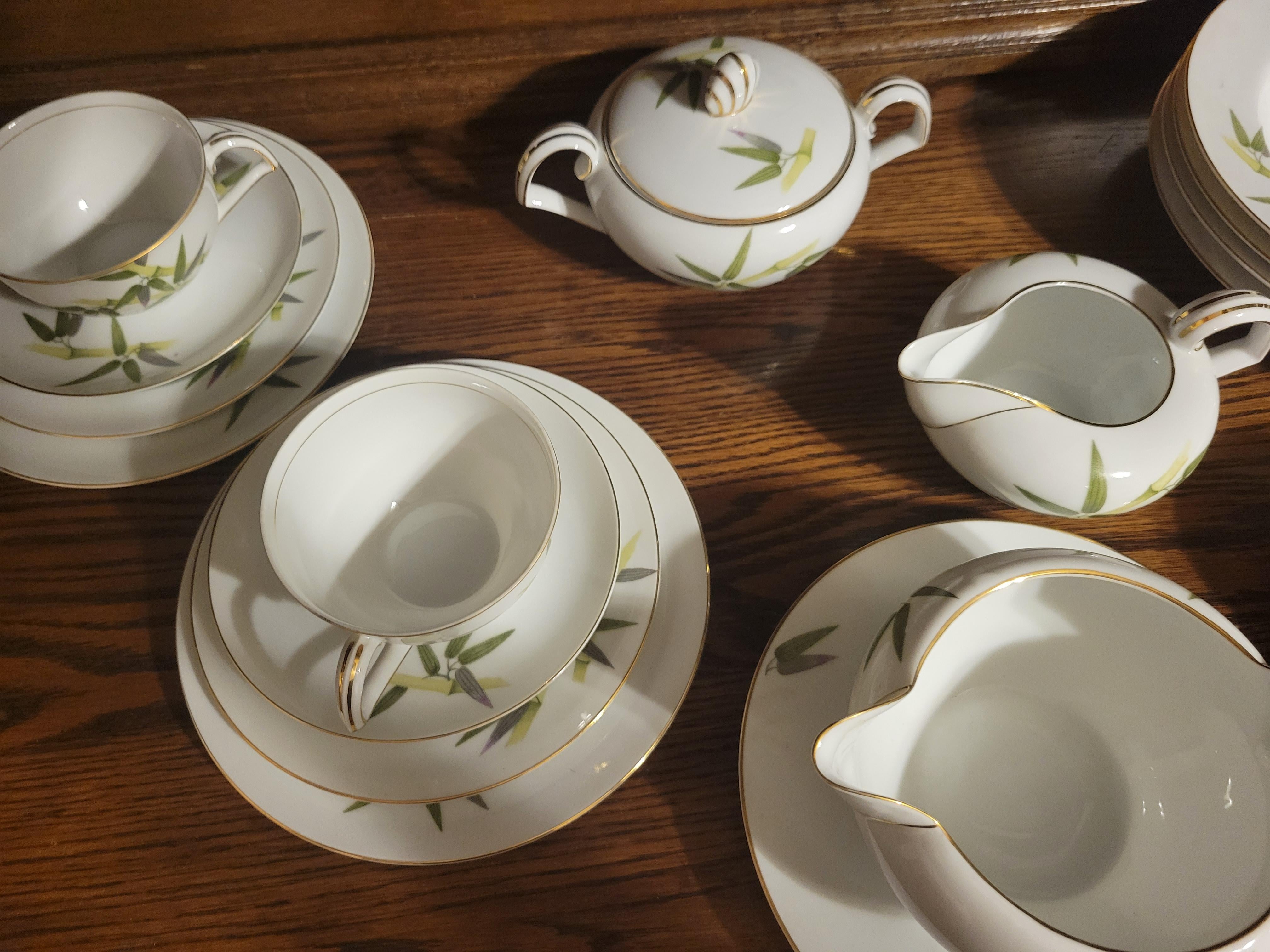 Japanese 1951 Narumi Japan 'Spring Bamboo' Fine China Set - 24 pieces plus replacements  For Sale