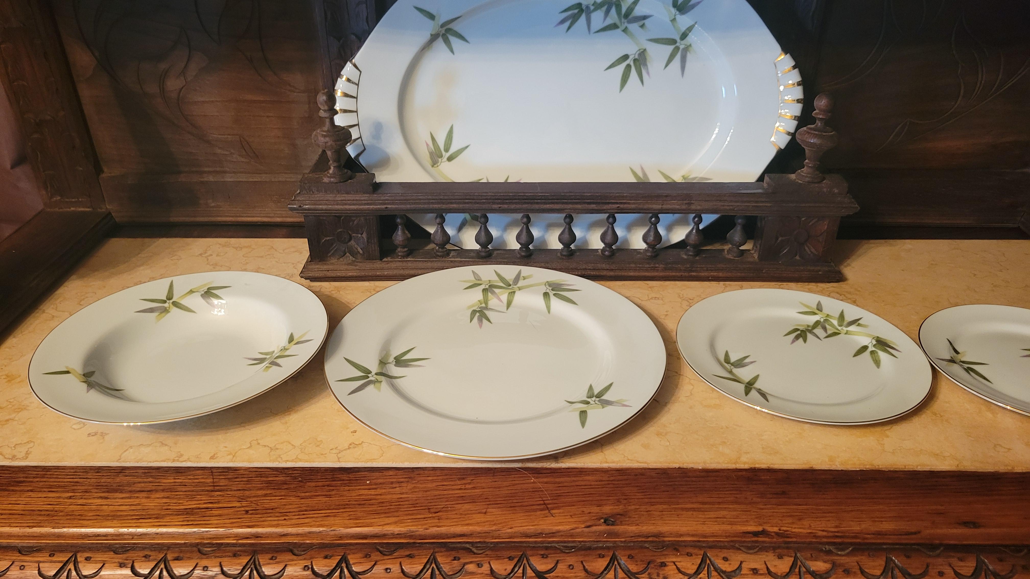 1951 Narumi Japan 'Spring Bamboo' Fine China - 8 Person Set For Sale 8