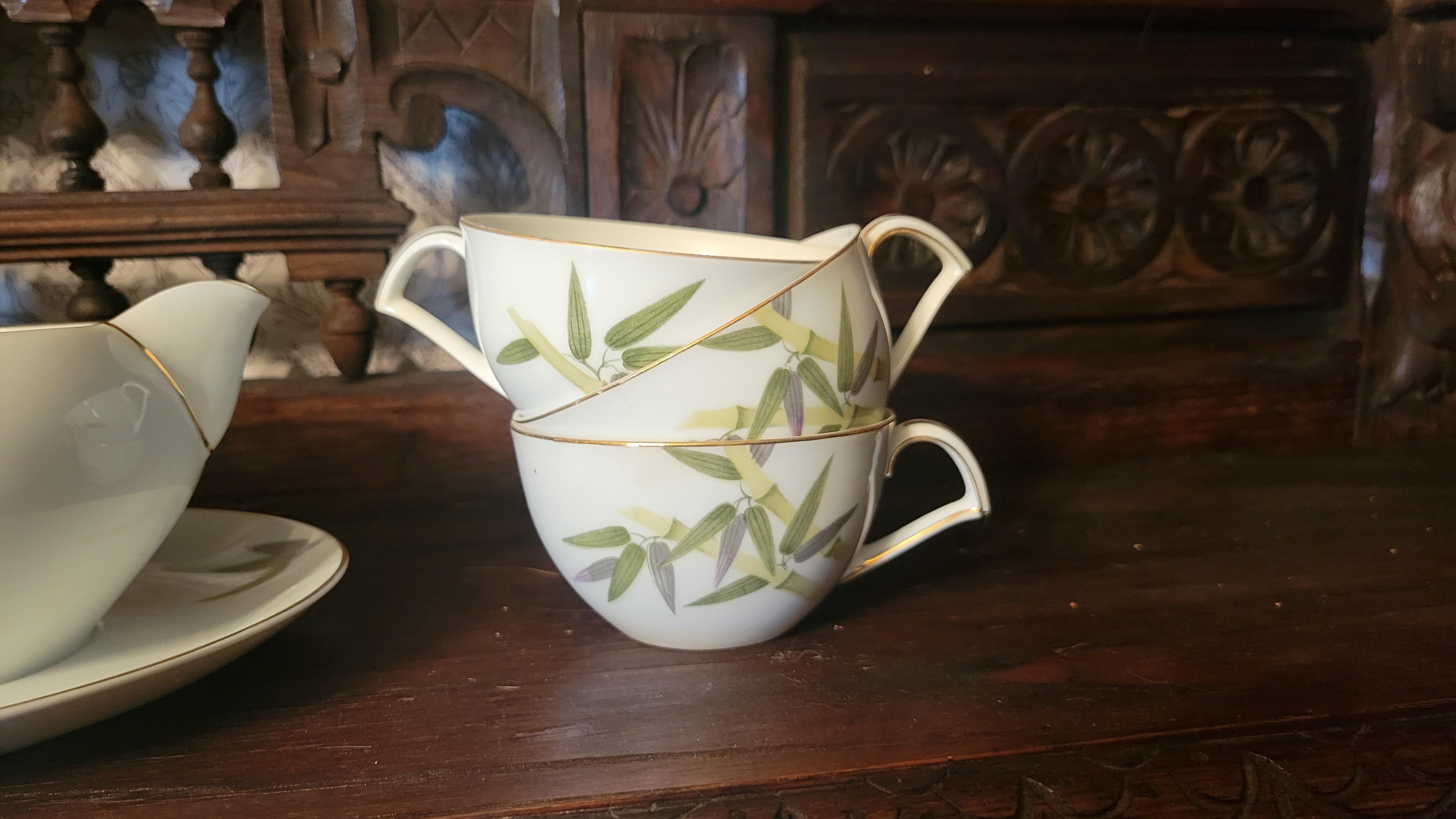 Porcelain 1951 Narumi Japan 'Spring Bamboo' Fine China - 8 Person Set For Sale