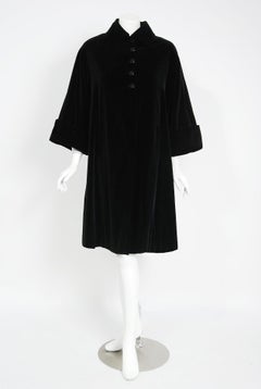 Vintage 1951 Pierre Balmain Haute Couture Black Velvet Wide-Cuff Swing Coat