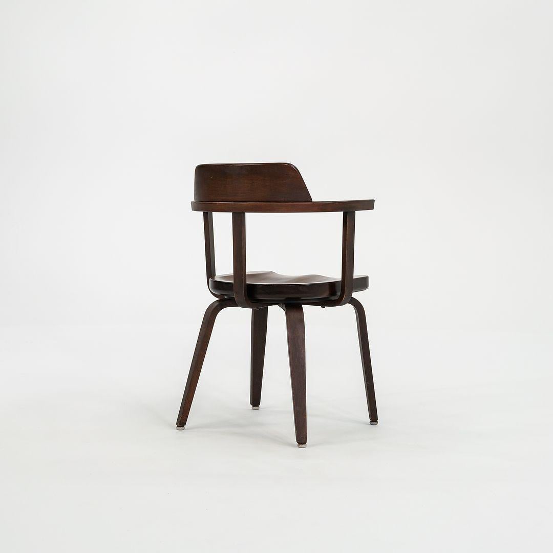 Milieu du XXe siècle 1951 Ensemble de 4 chaises à accoudoirs Bauhaus W199 par Walter Gropius et Ben Thompson en vente