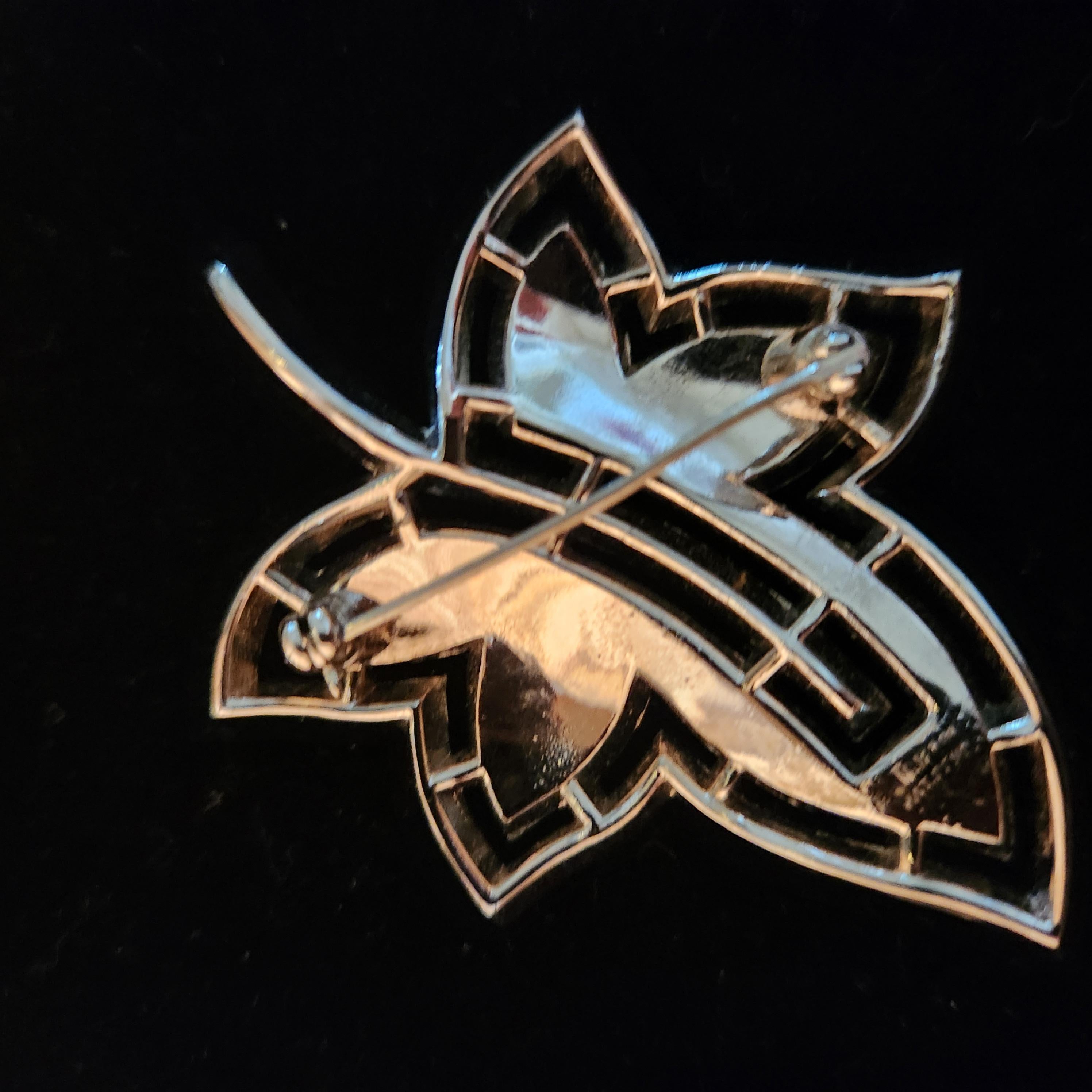 1951 Trifari Alfred Philippe Leaf Brooch Diamanté Pavé For Sale 4