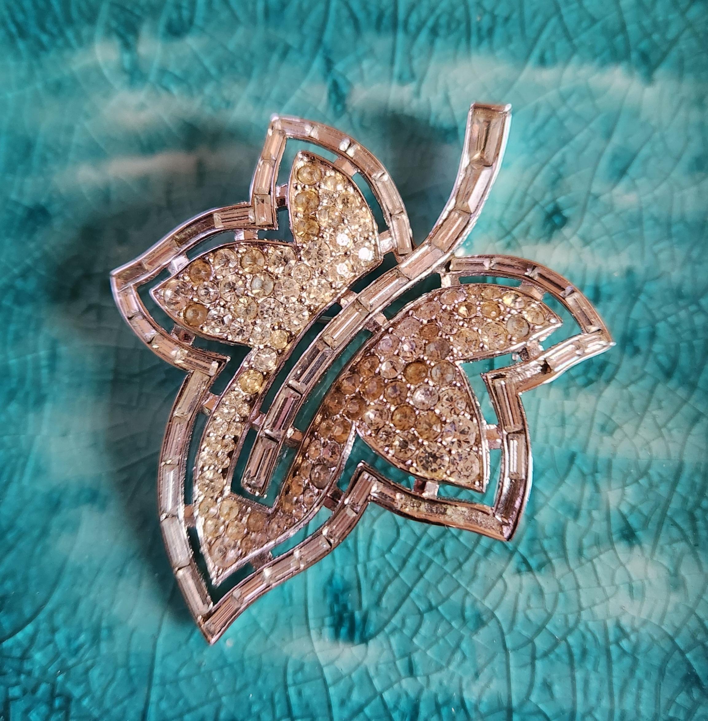 Mid-20th Century 1951 Trifari Alfred Philippe Leaf Brooch Diamanté Pavé For Sale