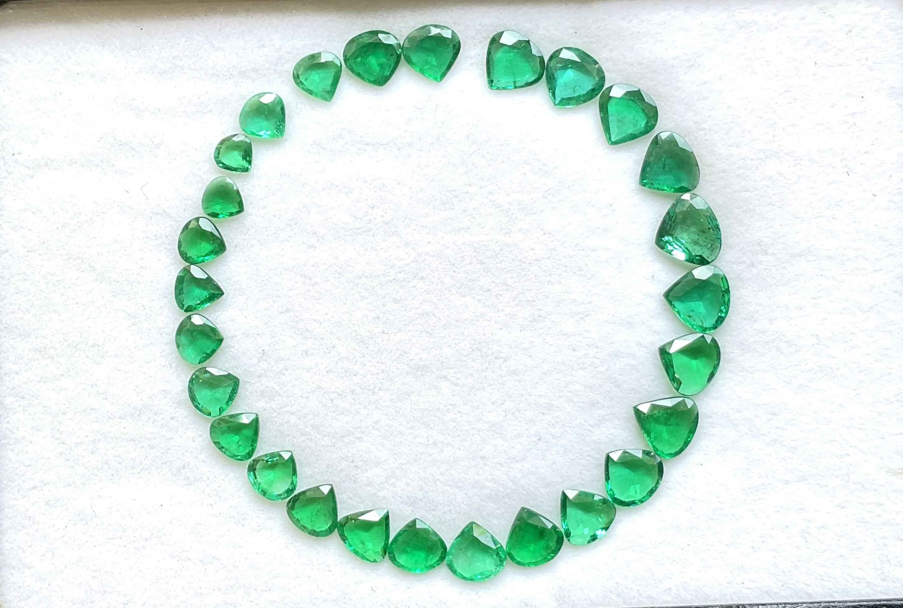 19.52 cts Zambian Emerald Heart Layout Suite Faceted Cut stone for fine Jewelry In New Condition In Jaipur, RJ