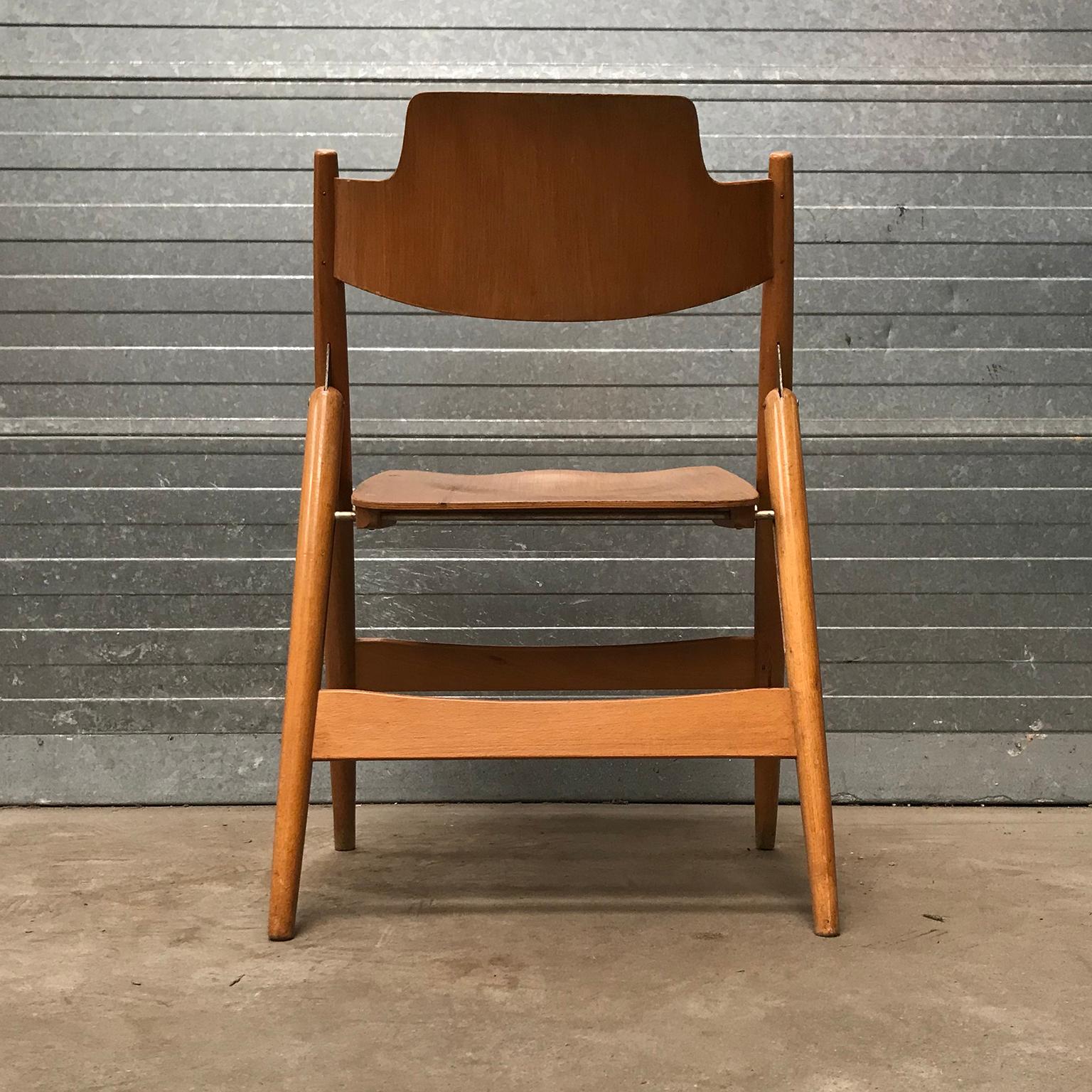 1952, Egon Eiermann for Wilde & Spieth, Wooden Folding Chair In Good Condition For Sale In Amsterdam IJMuiden, NL