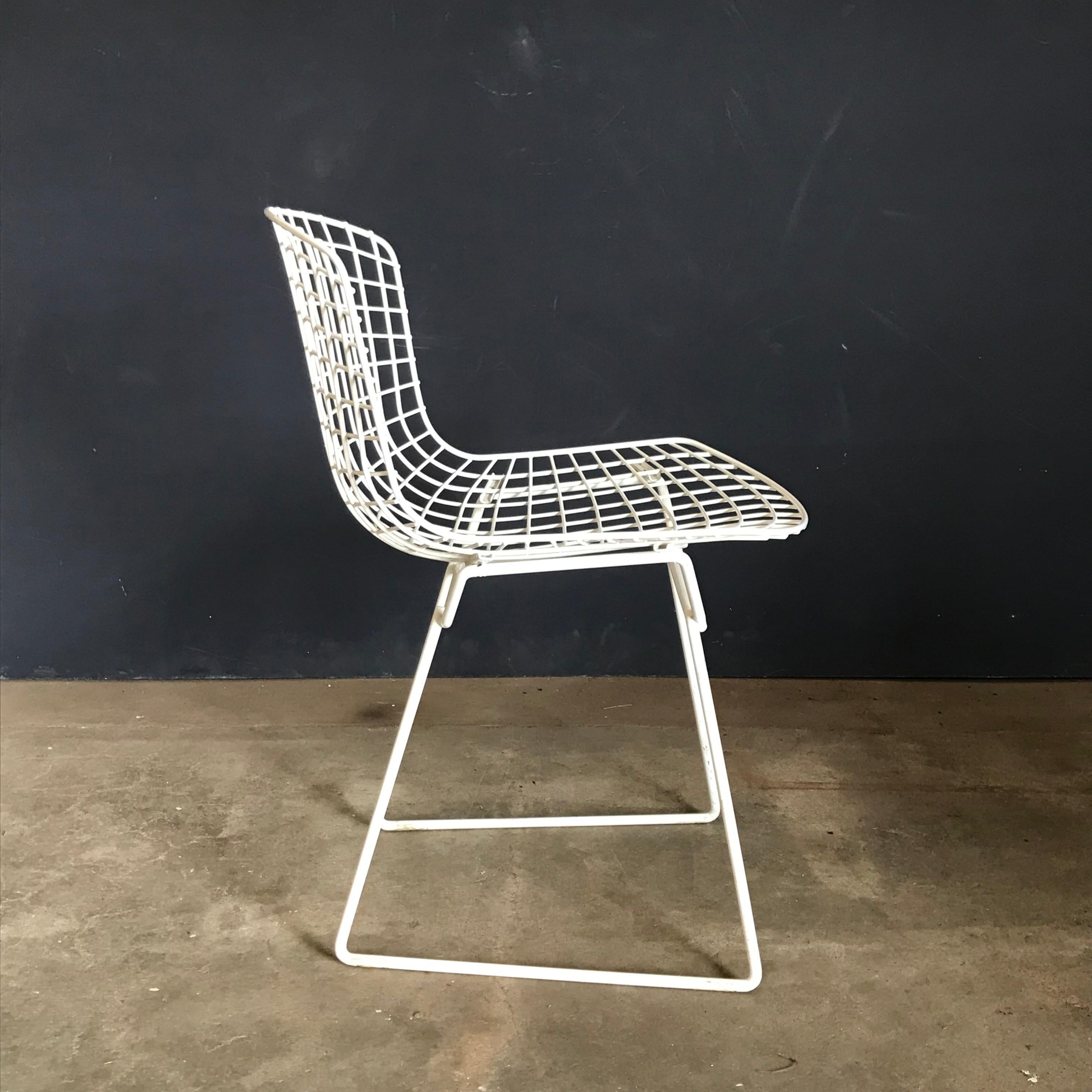 Mid-Century Modern 1952, Harrie Bertoia for Knoll International a Set of Wire Dining Chairs