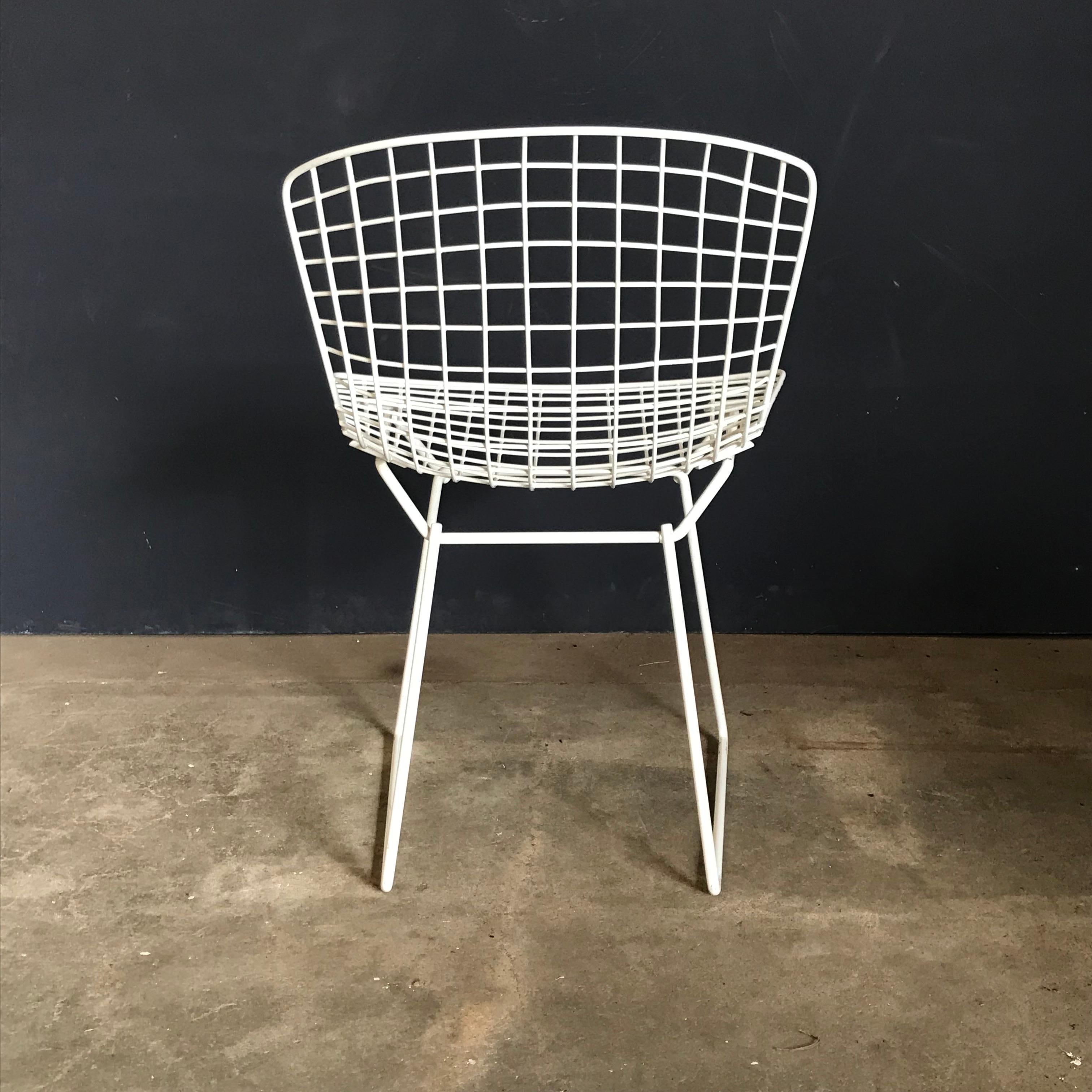 1952, Harrie Bertoia for Knoll International a Set of Wire Dining Chairs In Good Condition In Amsterdam IJMuiden, NL