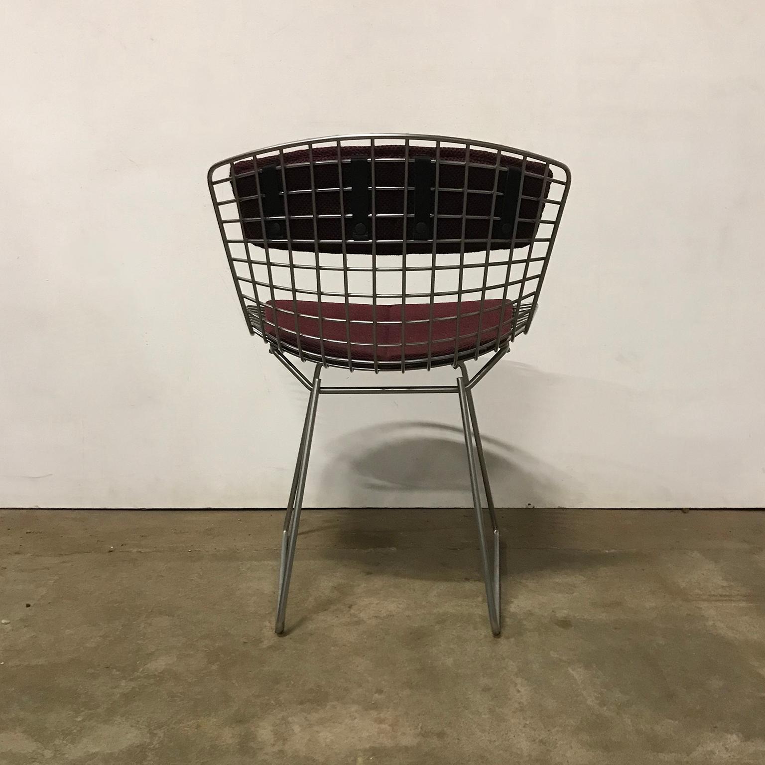1952, Harrie Bertoia, Knoll International, Rarely Upholstered Wire Dining Chair In Excellent Condition In Amsterdam IJMuiden, NL