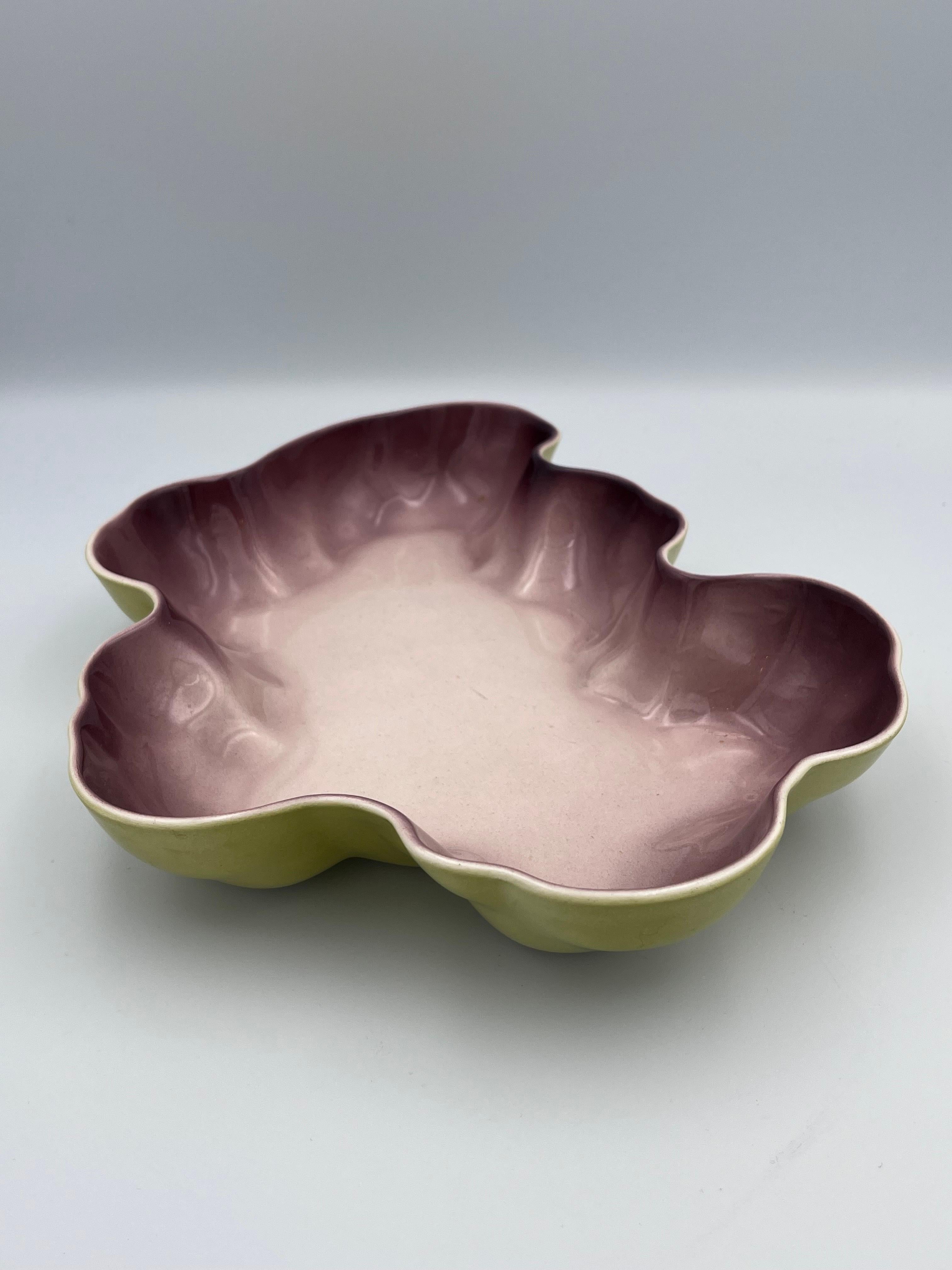 1952 Los Angeles Potteries Amorphous Ceramic Flamingo Bowl in Yellow For Sale 4