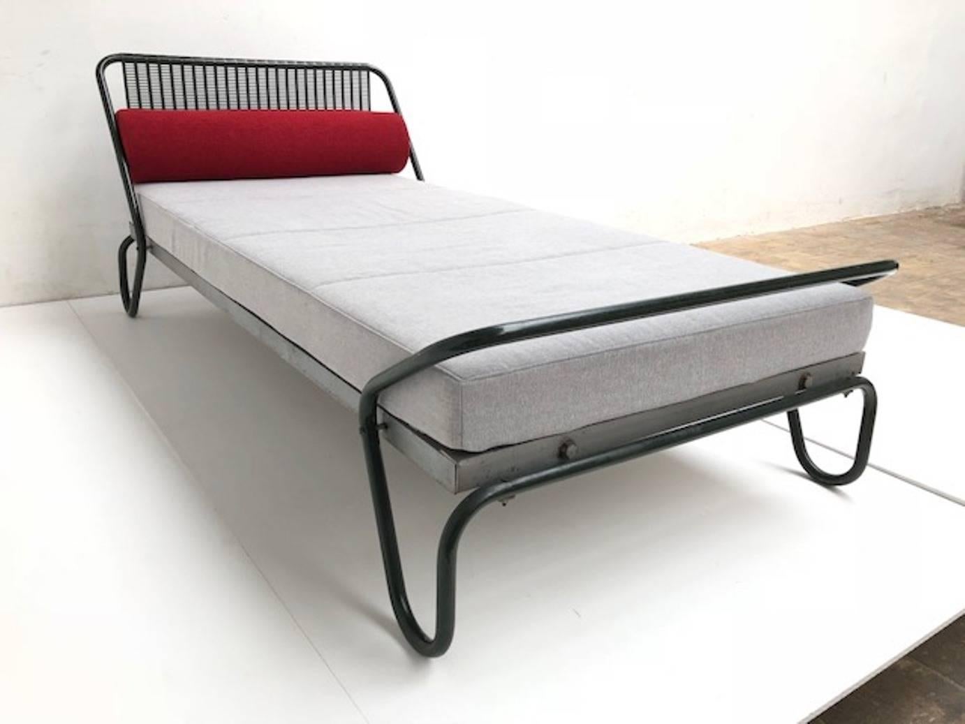 Mid-Century Modern 1952 'Miami' Daybed by Jacques Hitier for the Famous 'Antony' Building, Paris