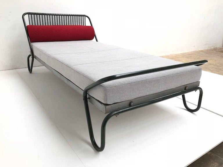 1952 'Miami' Daybed by Jacques Hitier for the Famous 'Antony' Building, Paris In Good Condition In bergen op zoom, NL