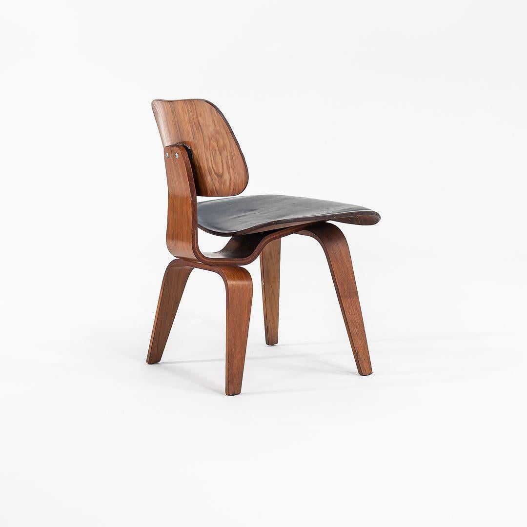 1952 Rare Herman Miller Eames DCW Dining Chair in Walnut w/ Leather Upholstery For Sale 3