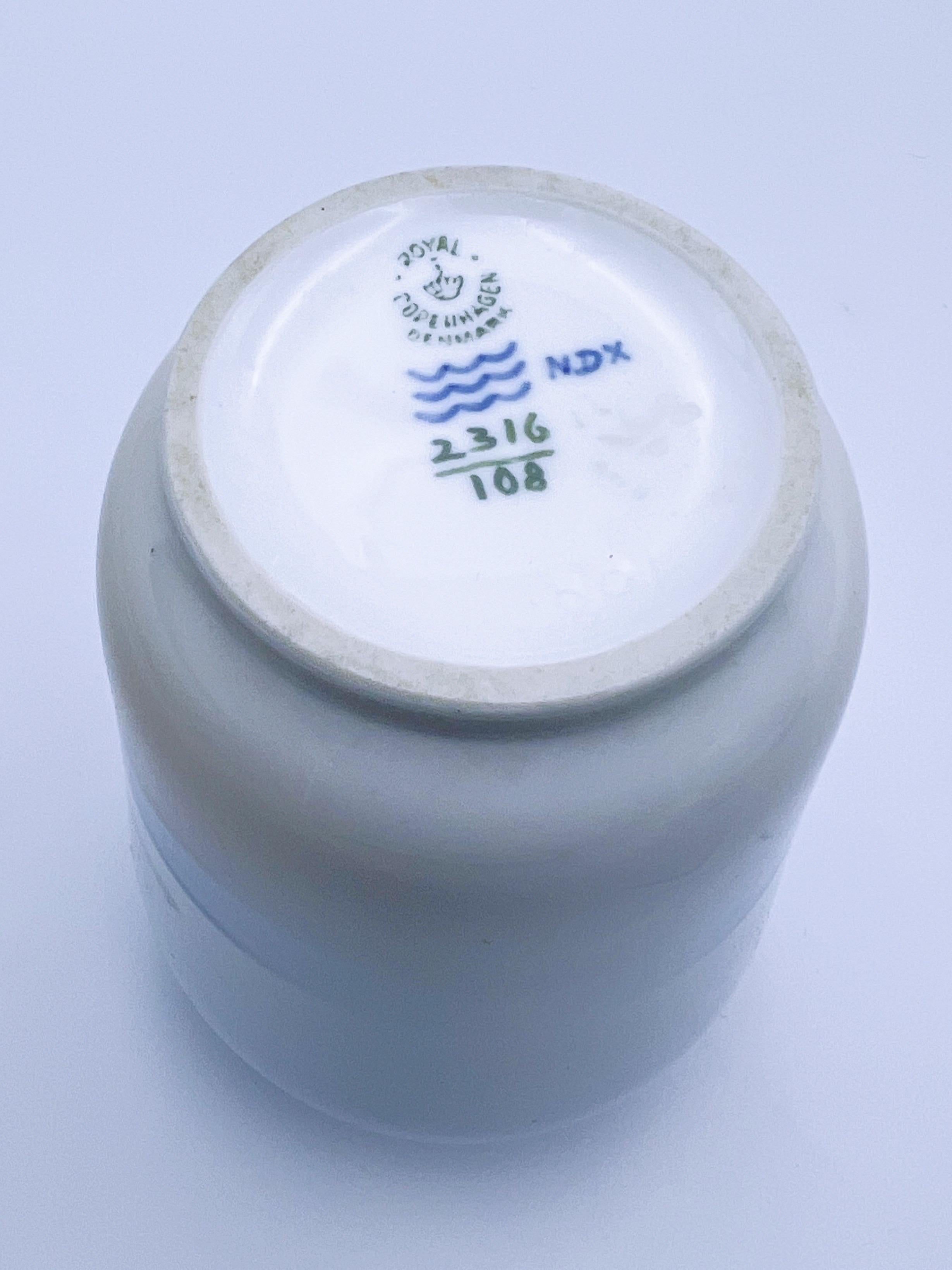 Mid-20th Century 1952 Royal Copenhagen No.2316-108 Vase with under-glazed pattern For Sale