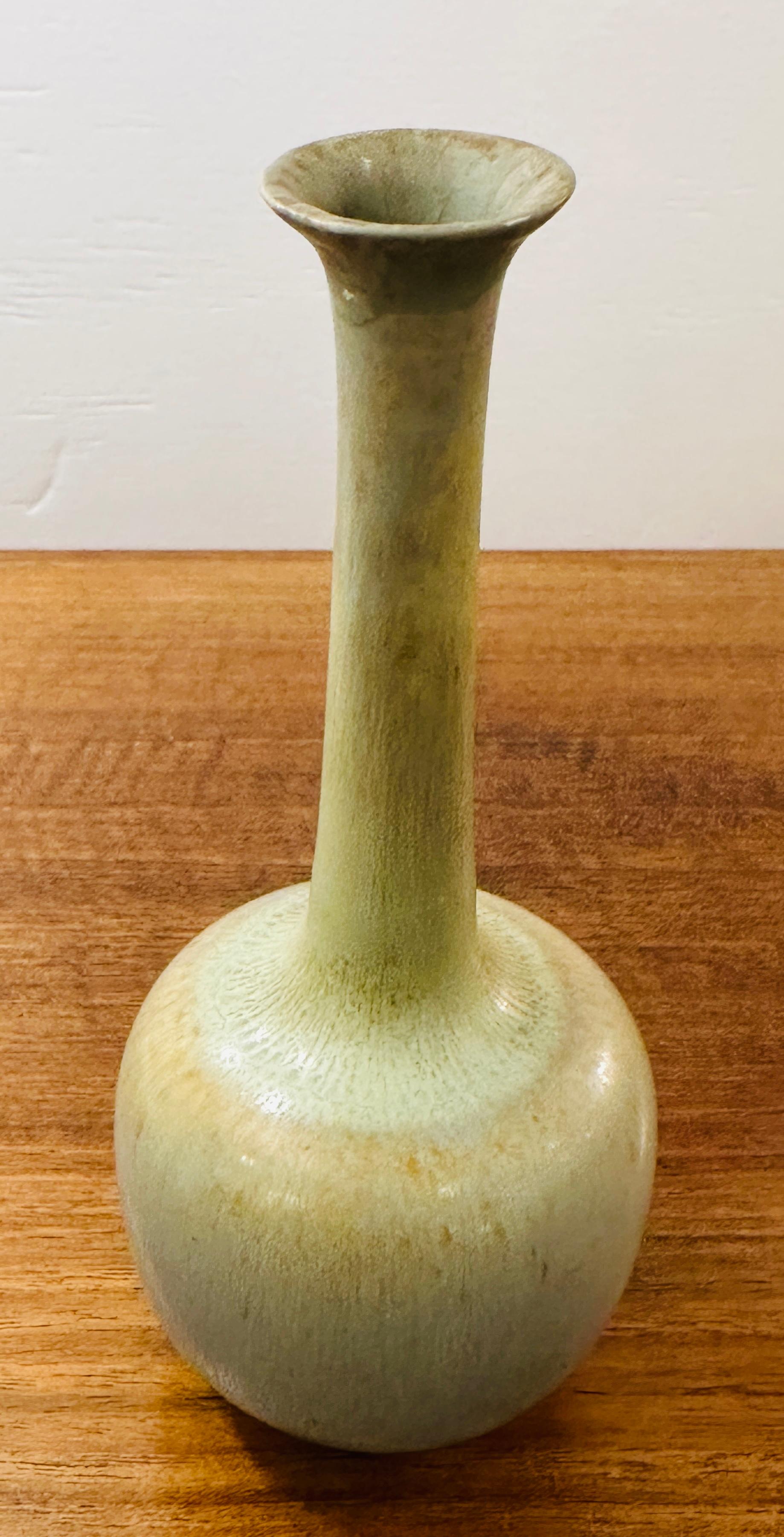 1952 Swedish Light Brown-Green Stoneware Vase by Berndt Friberg for Gustavsberg For Sale 5