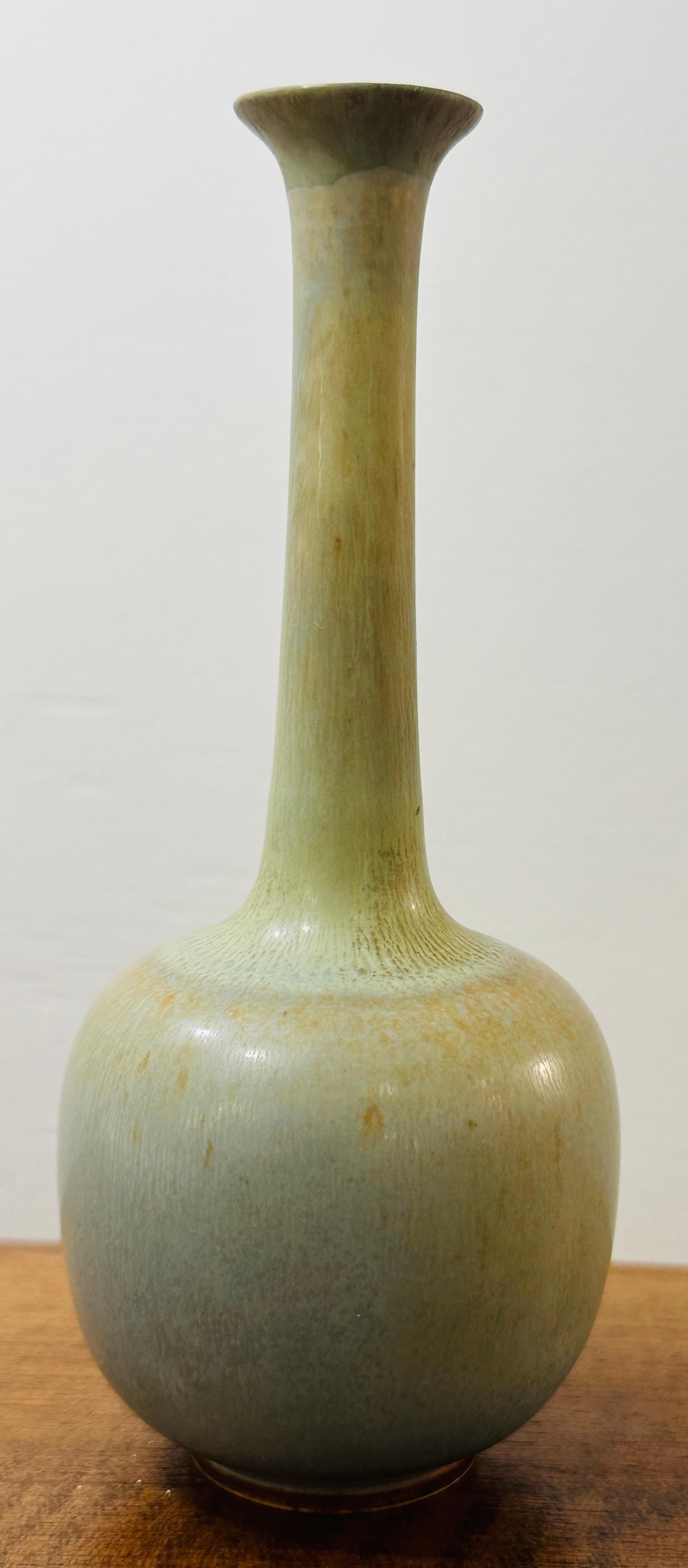 1952 Swedish Light Brown-Green Stoneware Vase by Berndt Friberg for Gustavsberg In Fair Condition For Sale In London, England