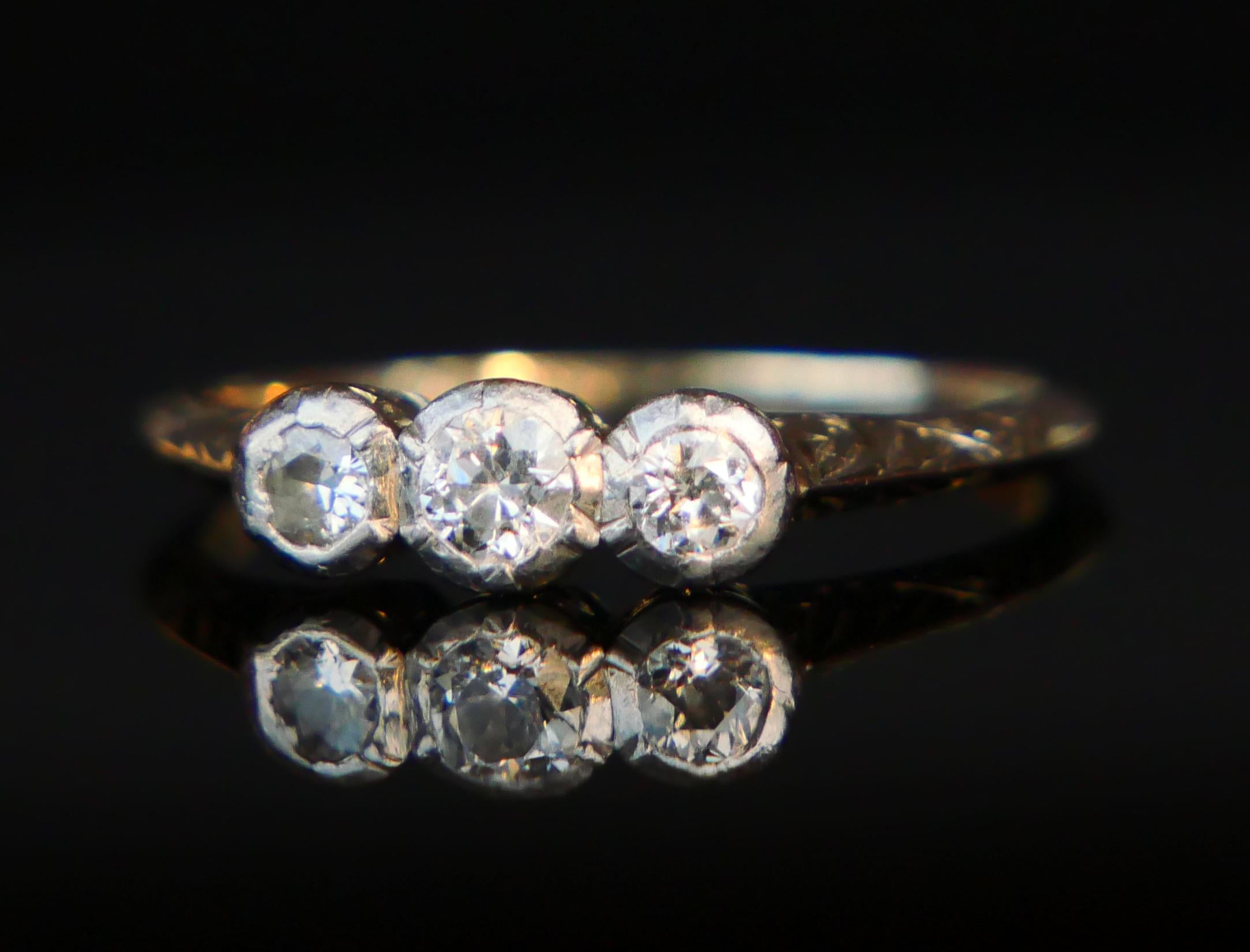 Women's 1952 Three Stones Ring 0.7 ctw Diamonds solid 18K White Gold Ø 7.25US / 2.4gr For Sale