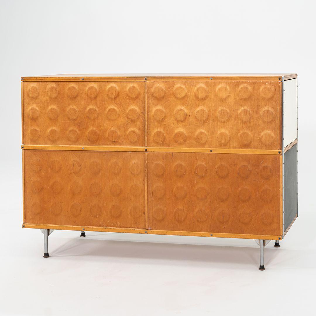 1953 ESU 240-N - Scaffale di Charles and Ray Eames per Herman Miller con noce in vendita 1