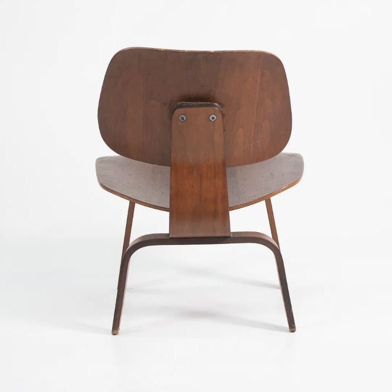 Noyer 1953 Herman Miller Eames LCW Lounge Chair in Walnut w/ Provenance en vente