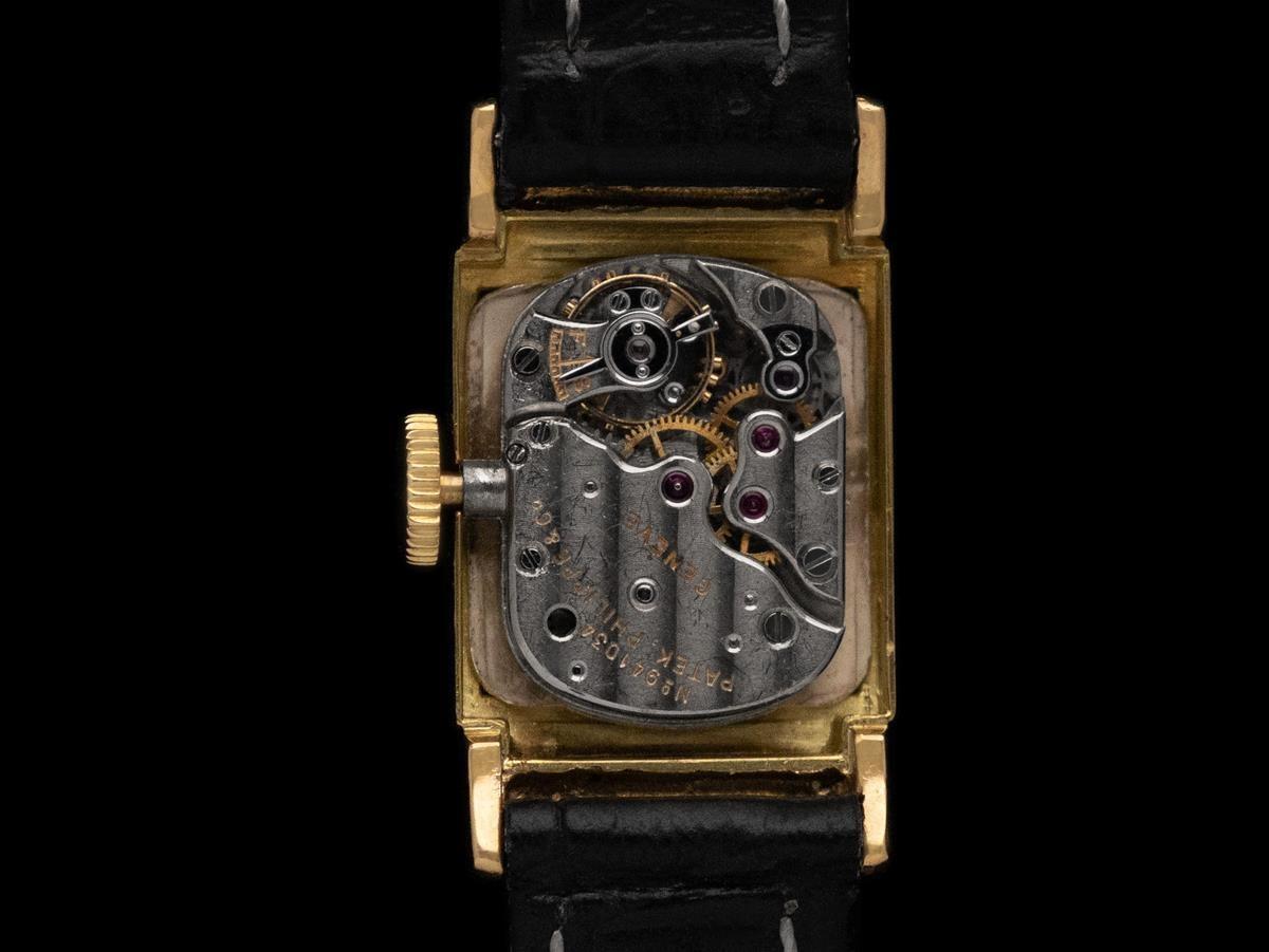 1953 Patek Philippe Vintage Ladies Hooded Lug Watch - 18K Gold For Sale 3