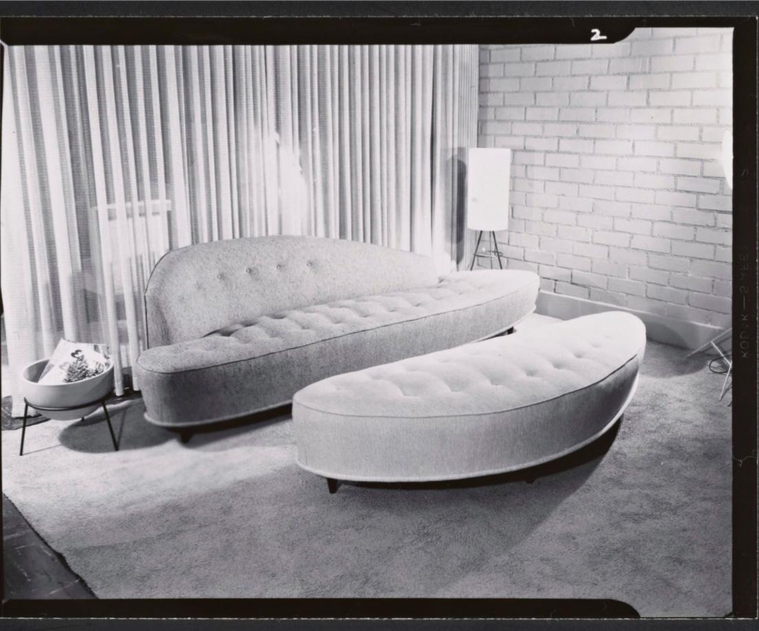 1953 Sherman Bertram Canapé et Ottoman Boucle lourde Greta Grossman en vente 2